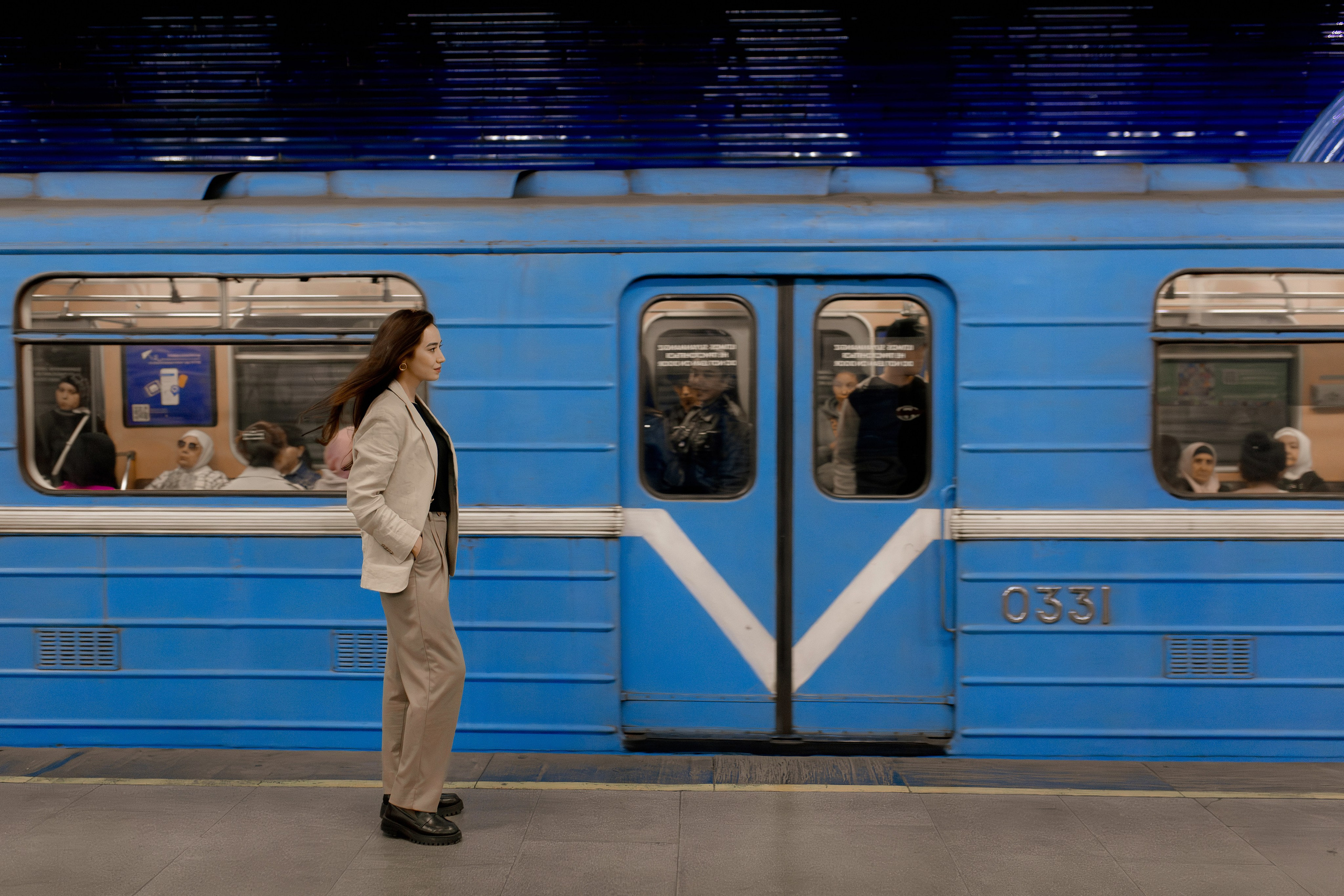 Девушка в ташкентском метро. Фотограф в Ташкенте Надежда Исаева