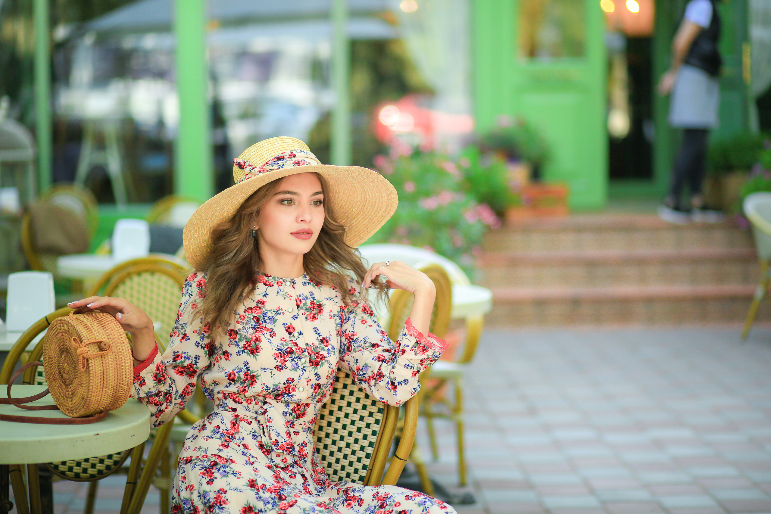 Девушка в шляпе. Фотограф в Ташкенте Надежда Исаева