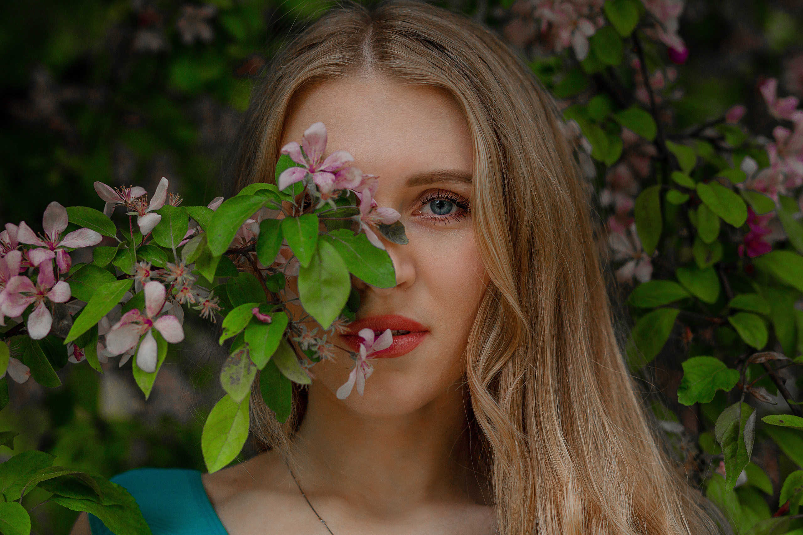 Портрет в цветущем городе. Фотограф в Ташкенте Надежда Исаева