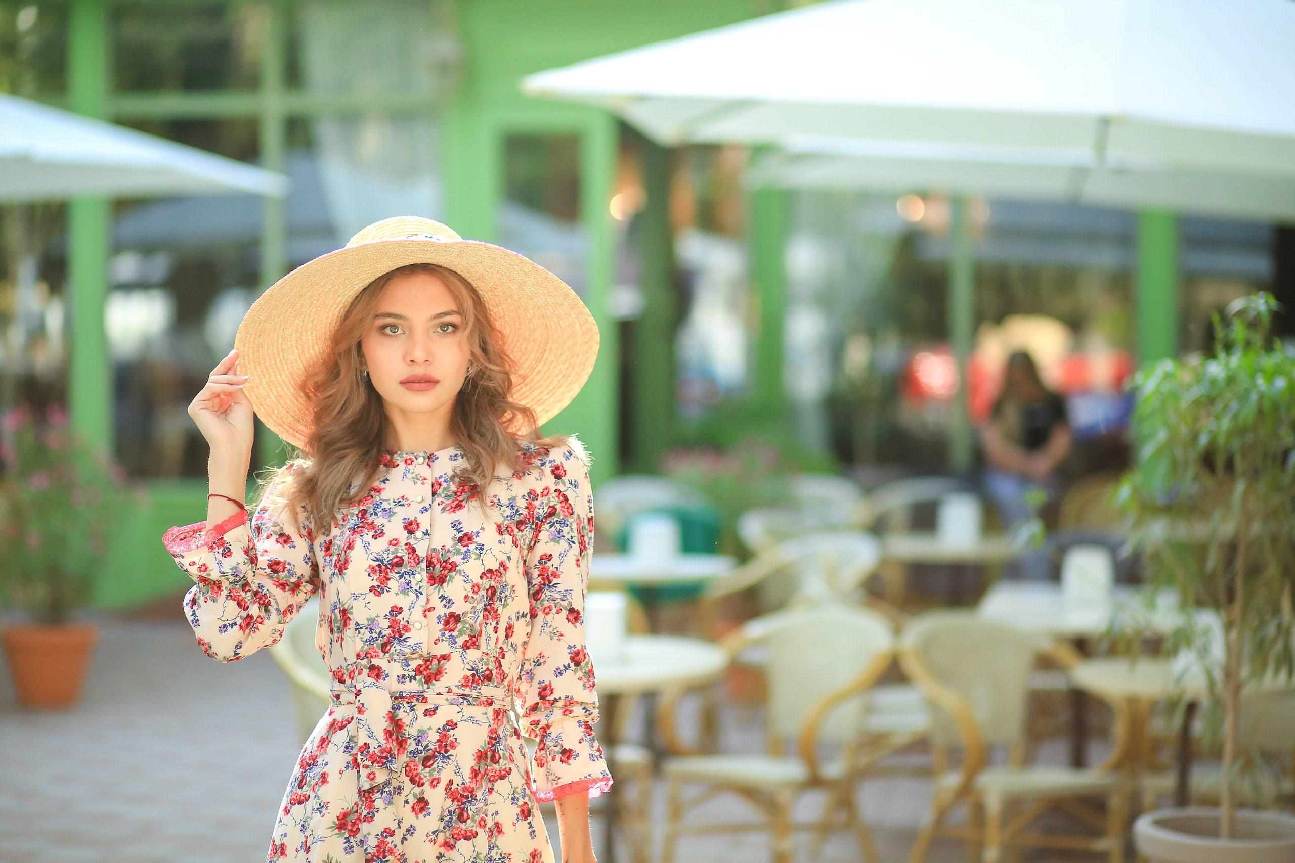 Девушка в шляпе. Фотограф в Ташкенте Надежда Исаева