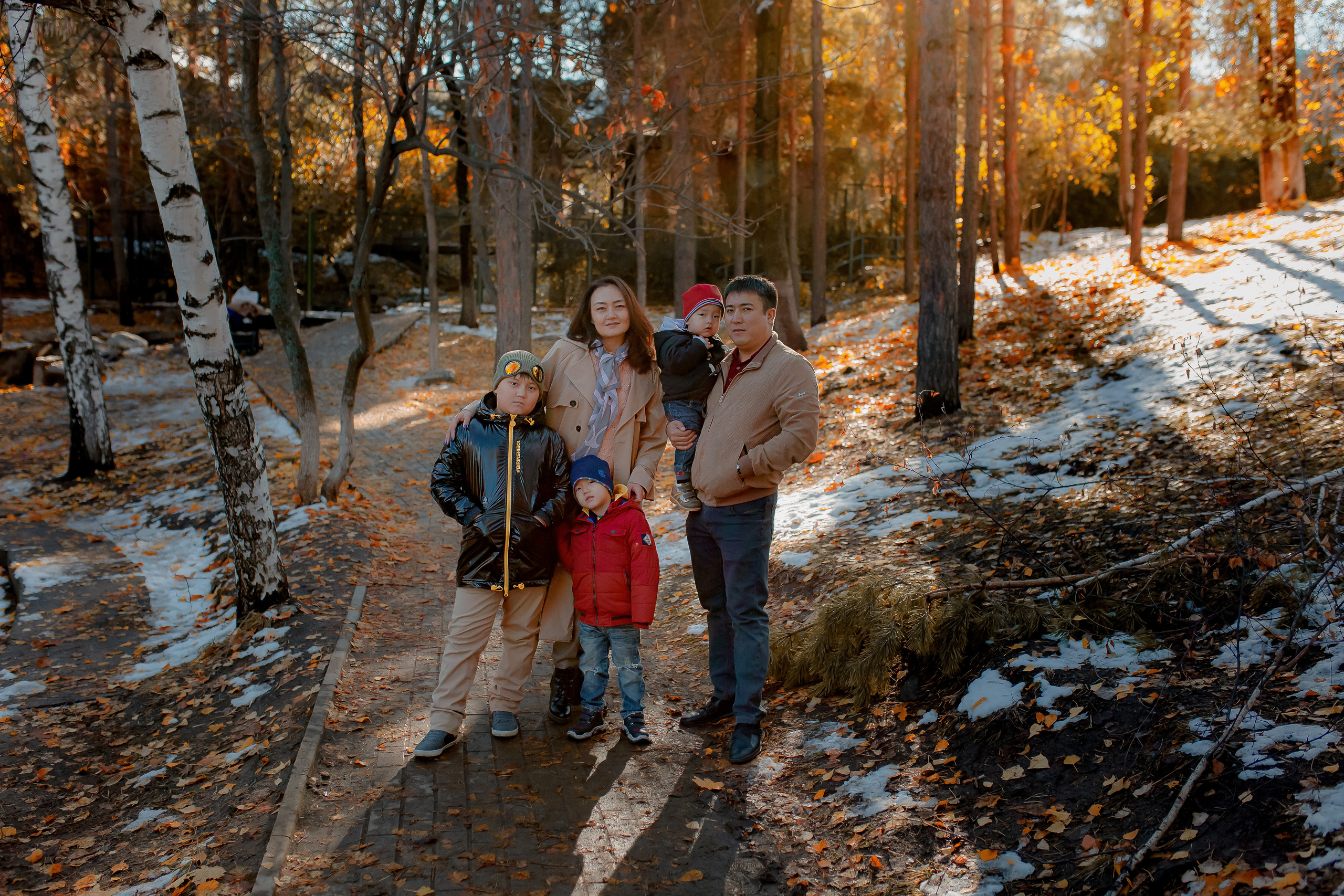 осенняя фотосессия в Ташкенте, семейный фоотограф Ташкент, семейная фотосессия в Ташкенте, прогулочная фотосессия в Ташкенте