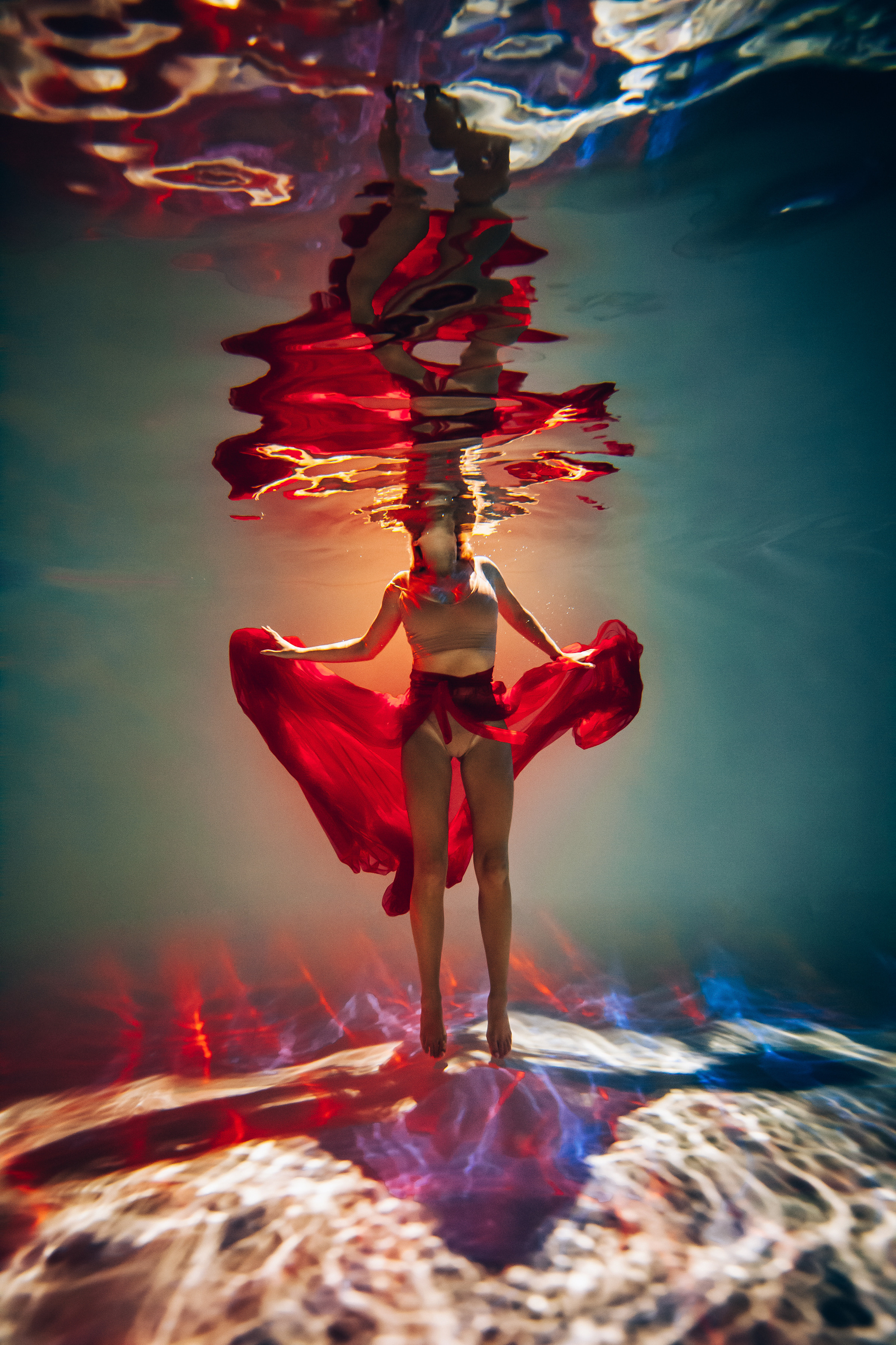 Підводна фотосесія у Києві. Фотограф Ігор Тополенко Арт- фото та весільна фотографія Україна Київ