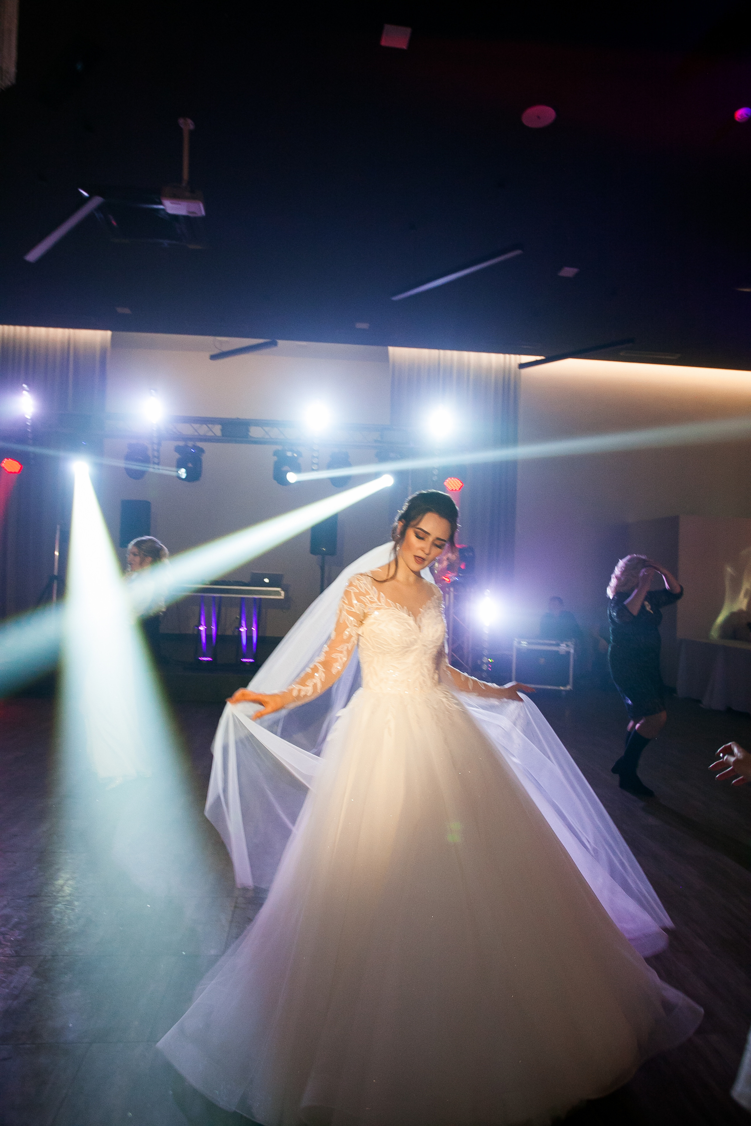 Весілля Ігоря та Діани (Рівне). Фотограф Ігор Тополенко Арт- фото та весільна фотографія Україна Київ