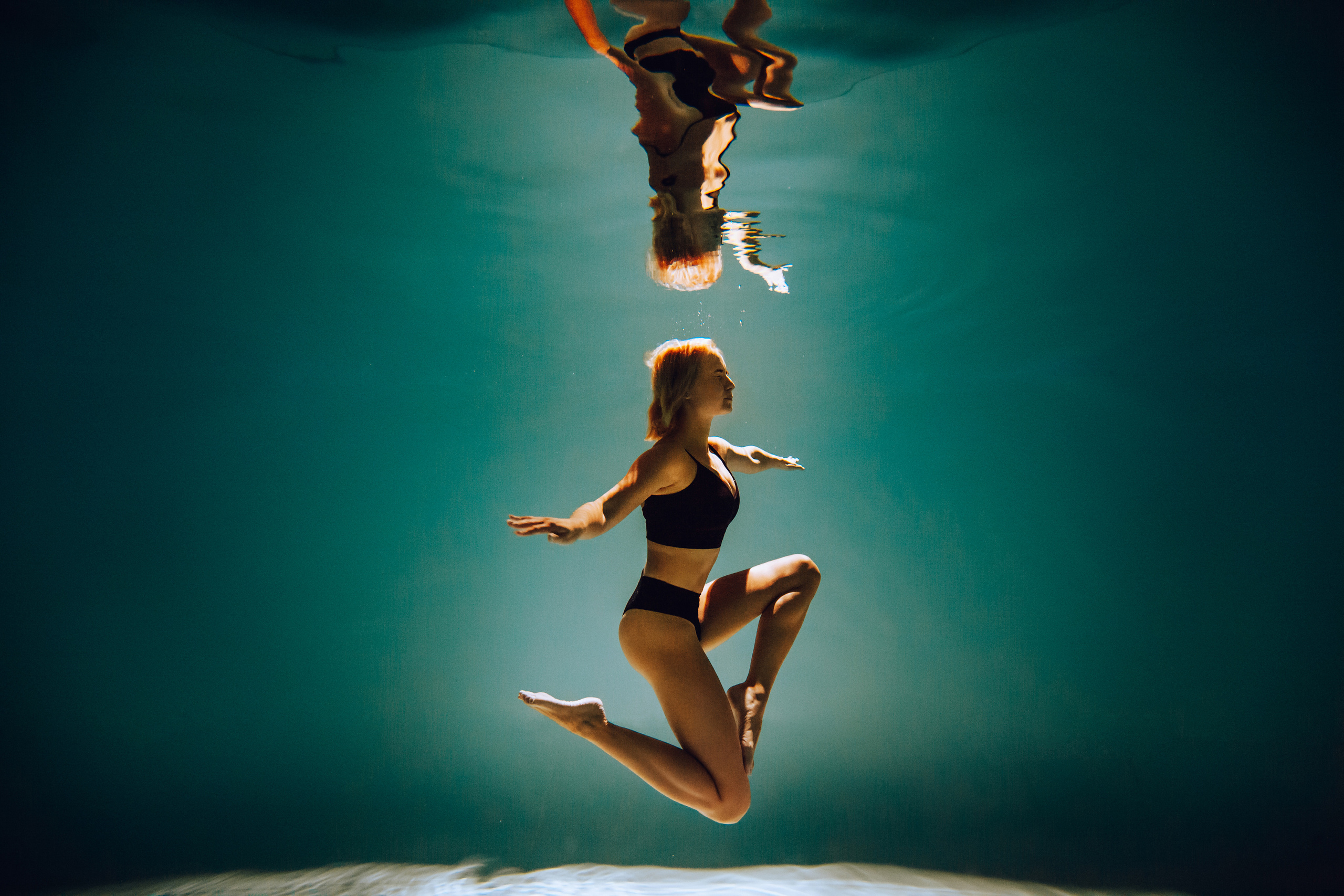 Підводна фотосесія у Києві. Фотограф Ігор Тополенко Арт- фото та весільна фотографія Україна Київ