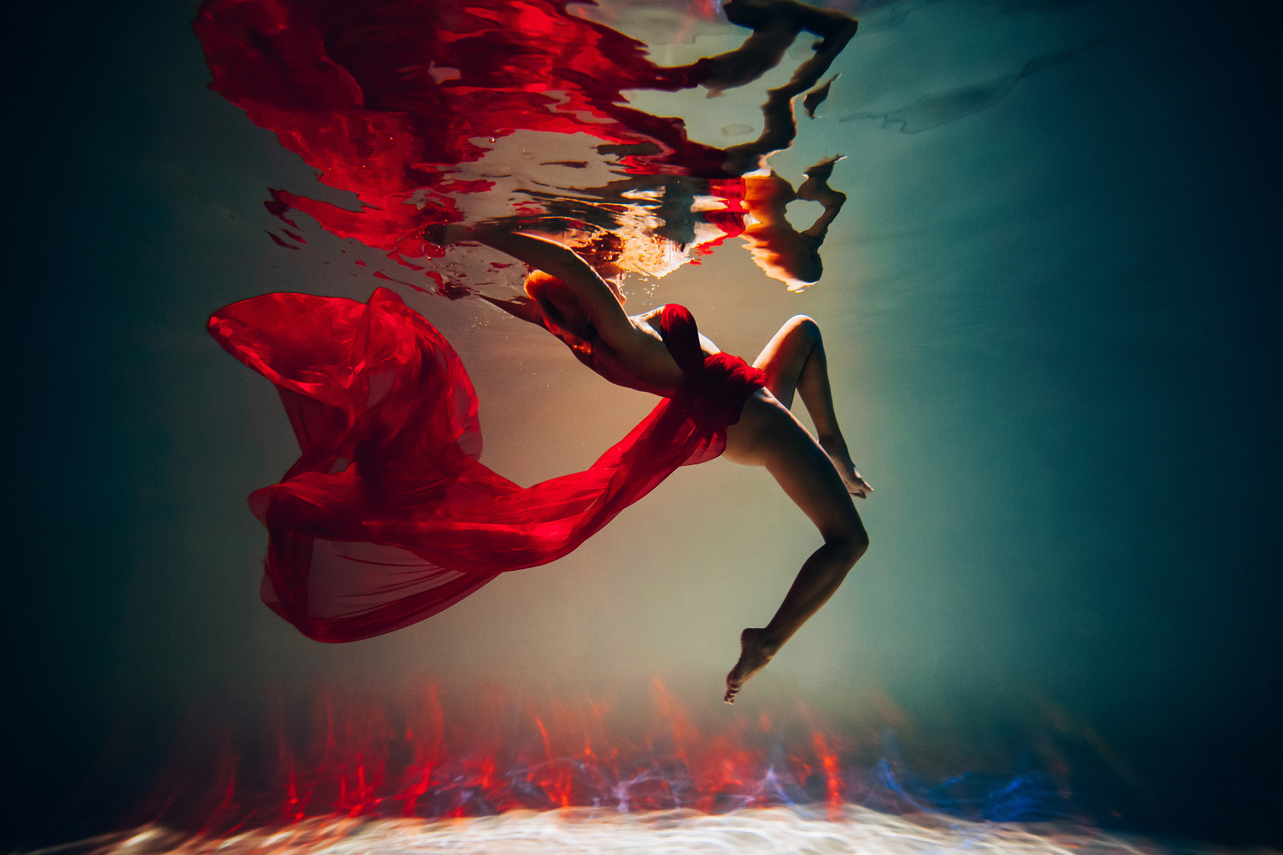 Підводна фотосесія у Києві. Фотограф Ігор Тополенко Арт- фото та весільна фотографія Україна Київ