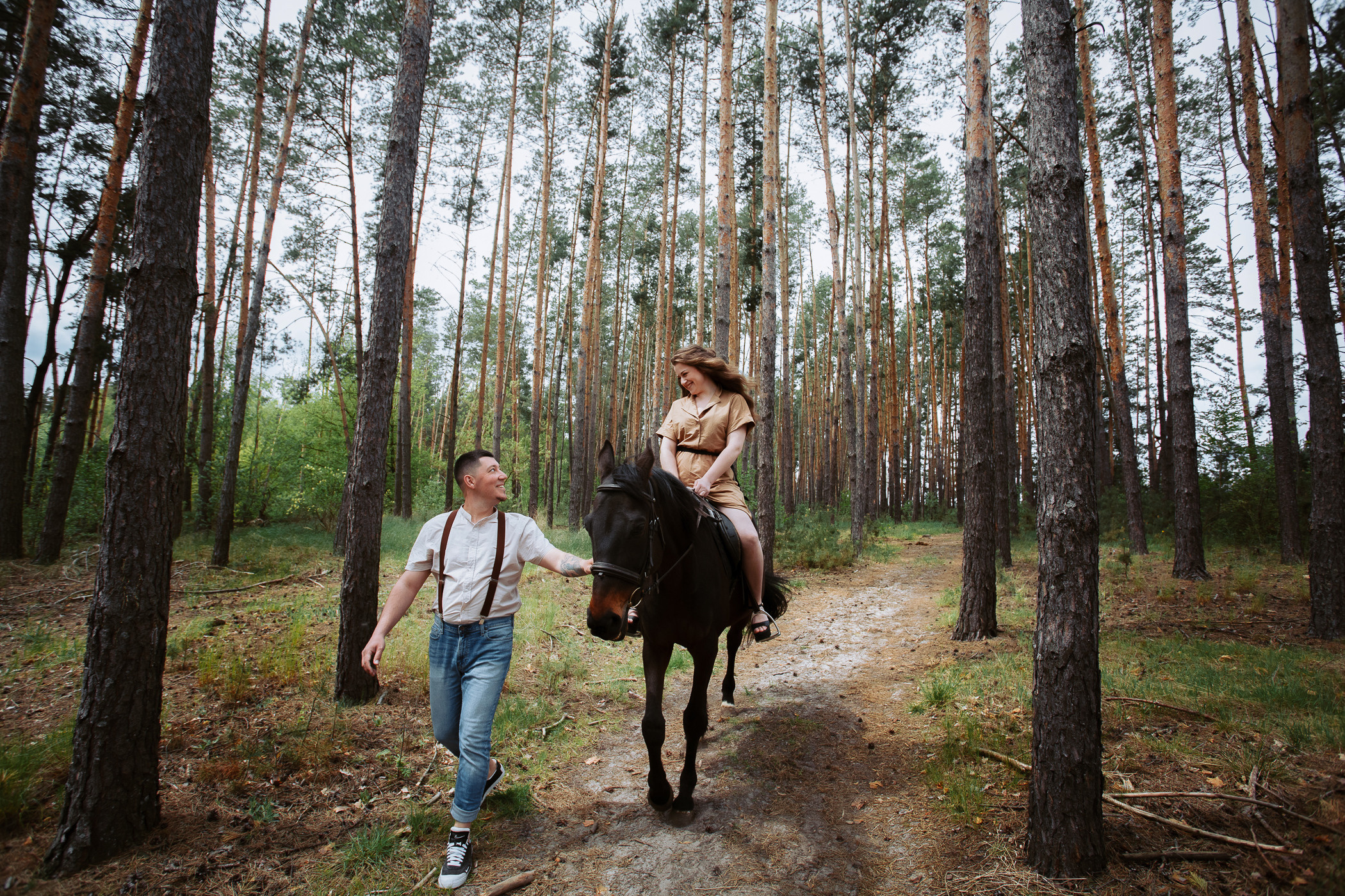 Зйомка закоханих у Житомирі. Фотограф Ігор Тополенко Арт- фото та весільна фотографія Україна Київ