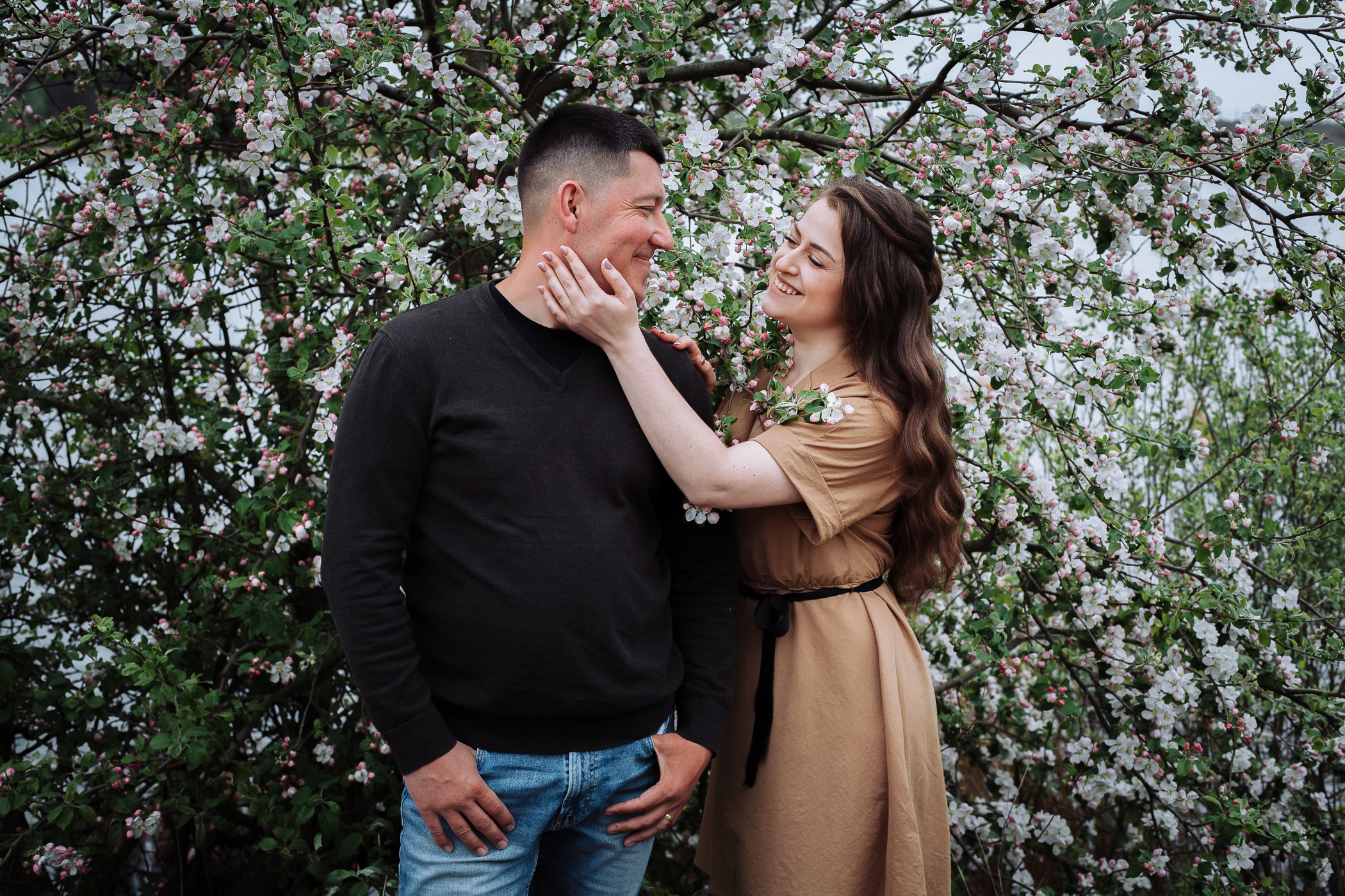 Зйомка закоханих у Житомирі. Фотограф Ігор Тополенко Арт- фото та весільна фотографія Україна Київ