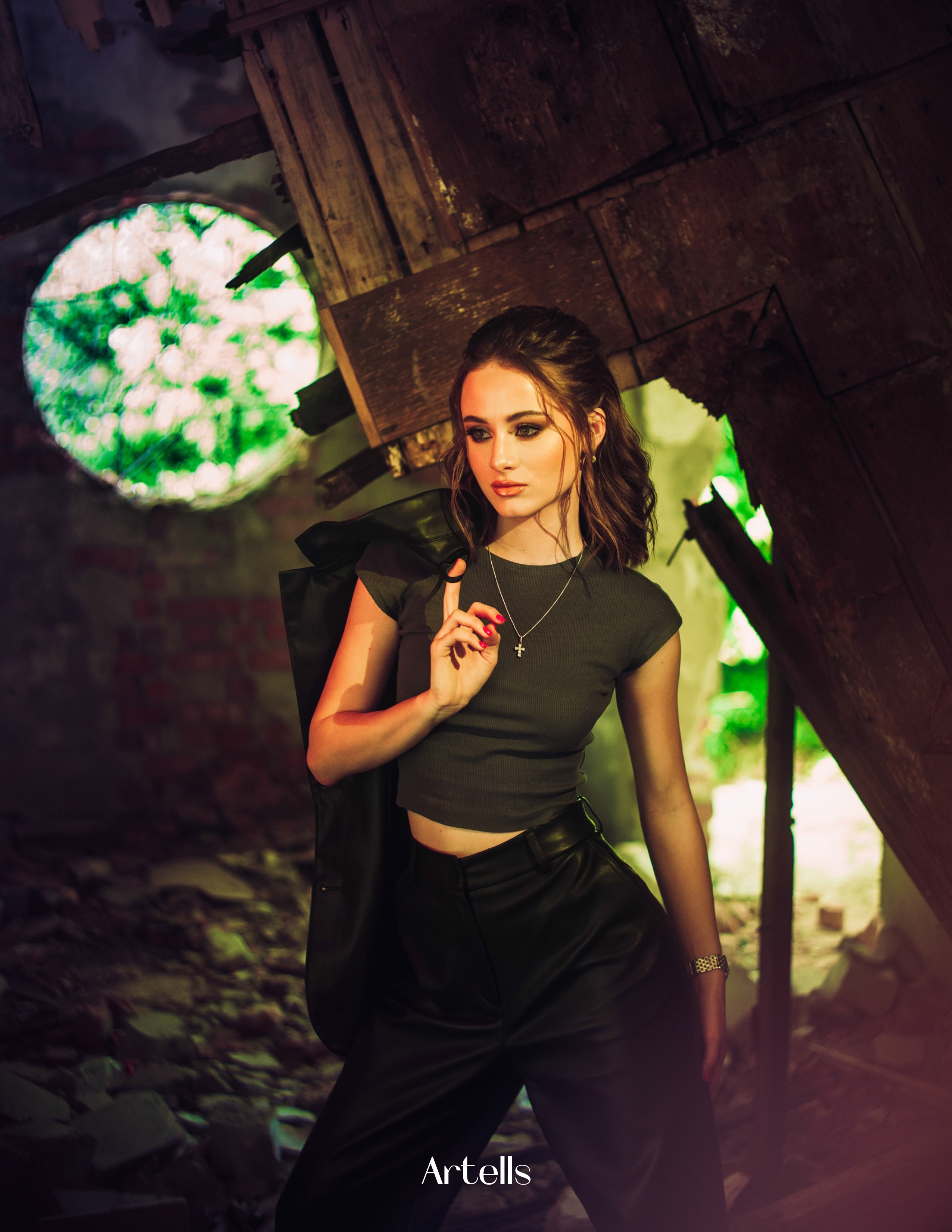 Модная фотосессия в американском журнале ARTELLS (New York, NY, USA). Фотограф Ігор Тополенко Арт- фото та весільна фотографія Україна Київ