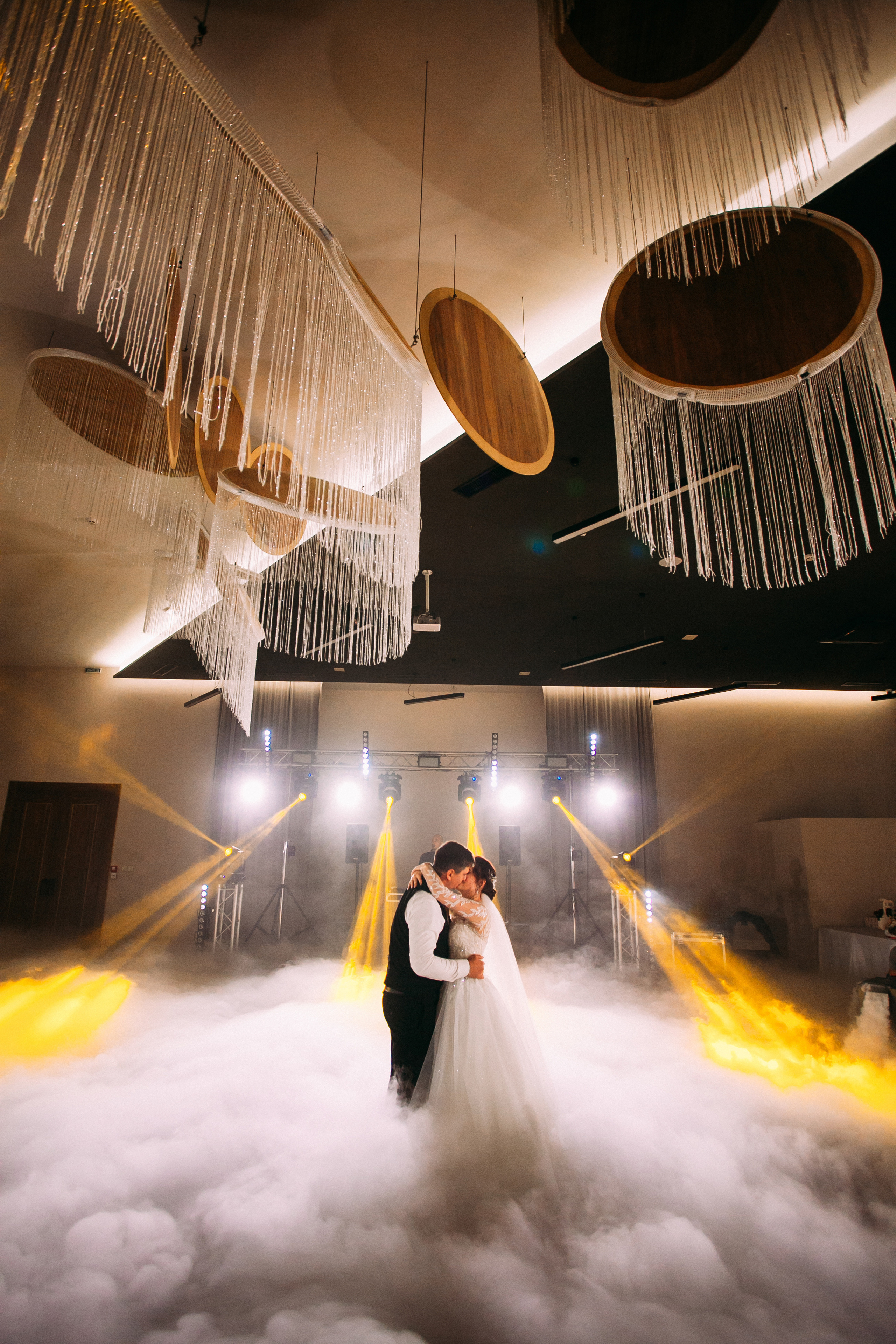 Весілля Ігоря та Діани (Рівне). Фотограф Ігор Тополенко Арт- фото та весільна фотографія Україна Київ