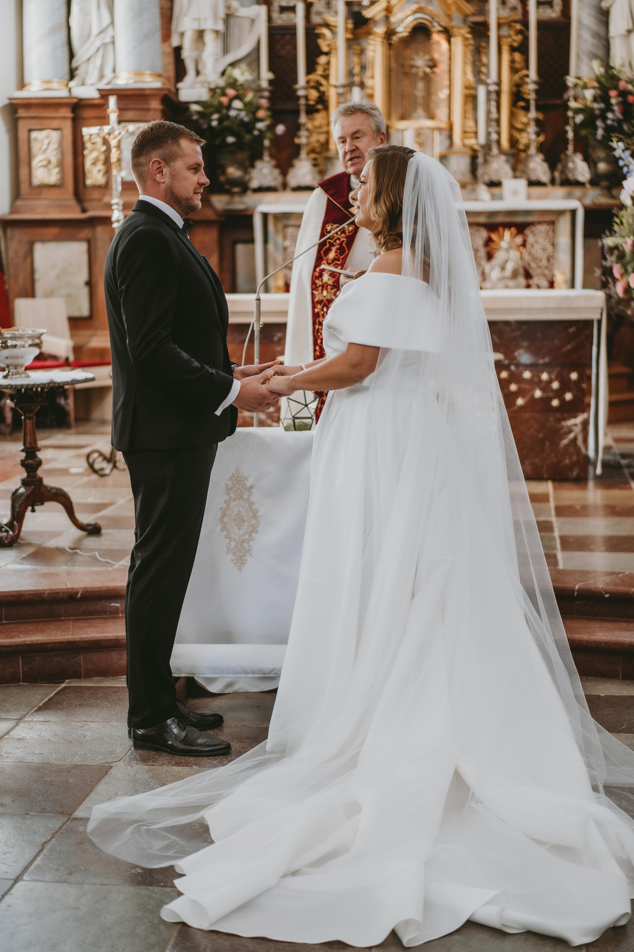 Saule Matas. Authentic Wedding Videography