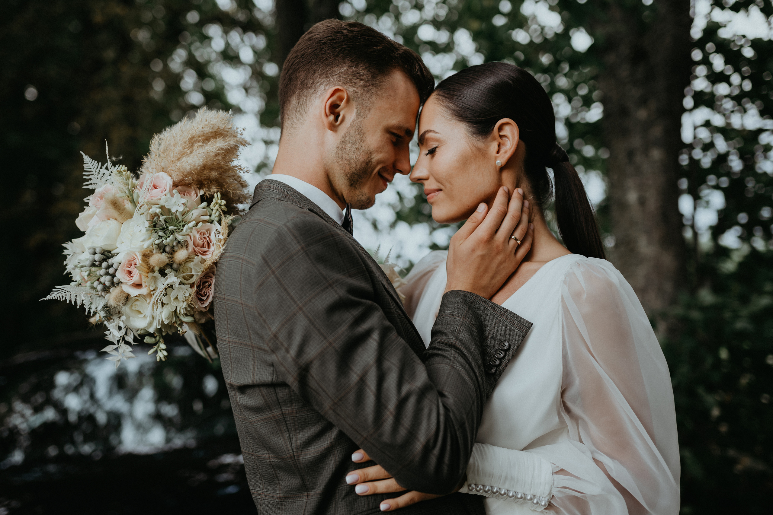 Deividas Ugne. Authentic Wedding Videography