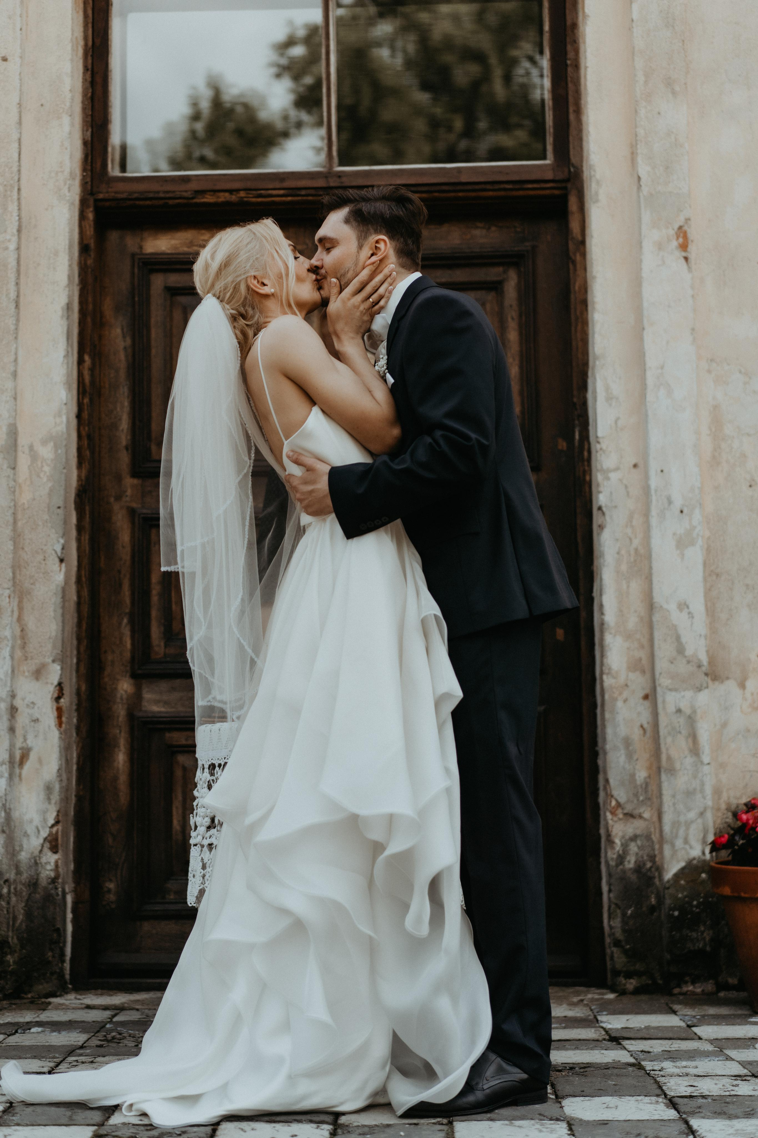 EMils Izabele. Authentic Wedding Videography