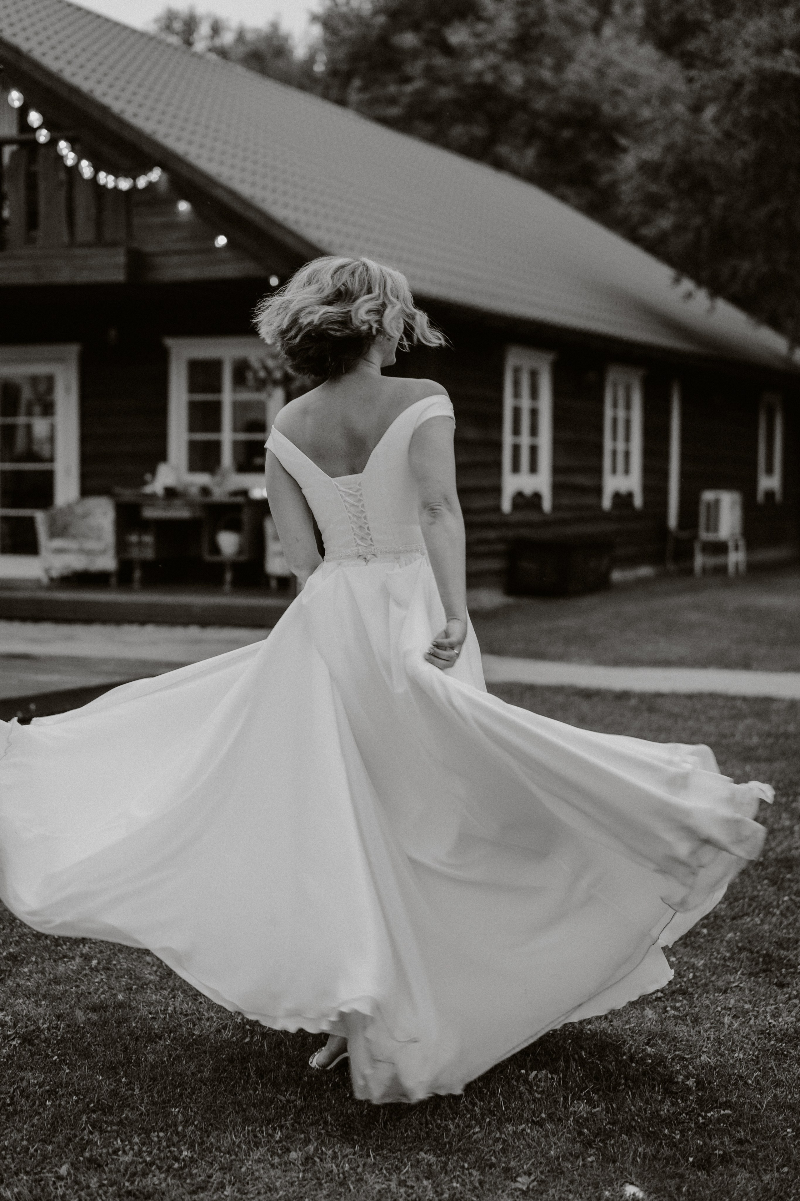 Vilmanas Violeta. Authentic Wedding Videography