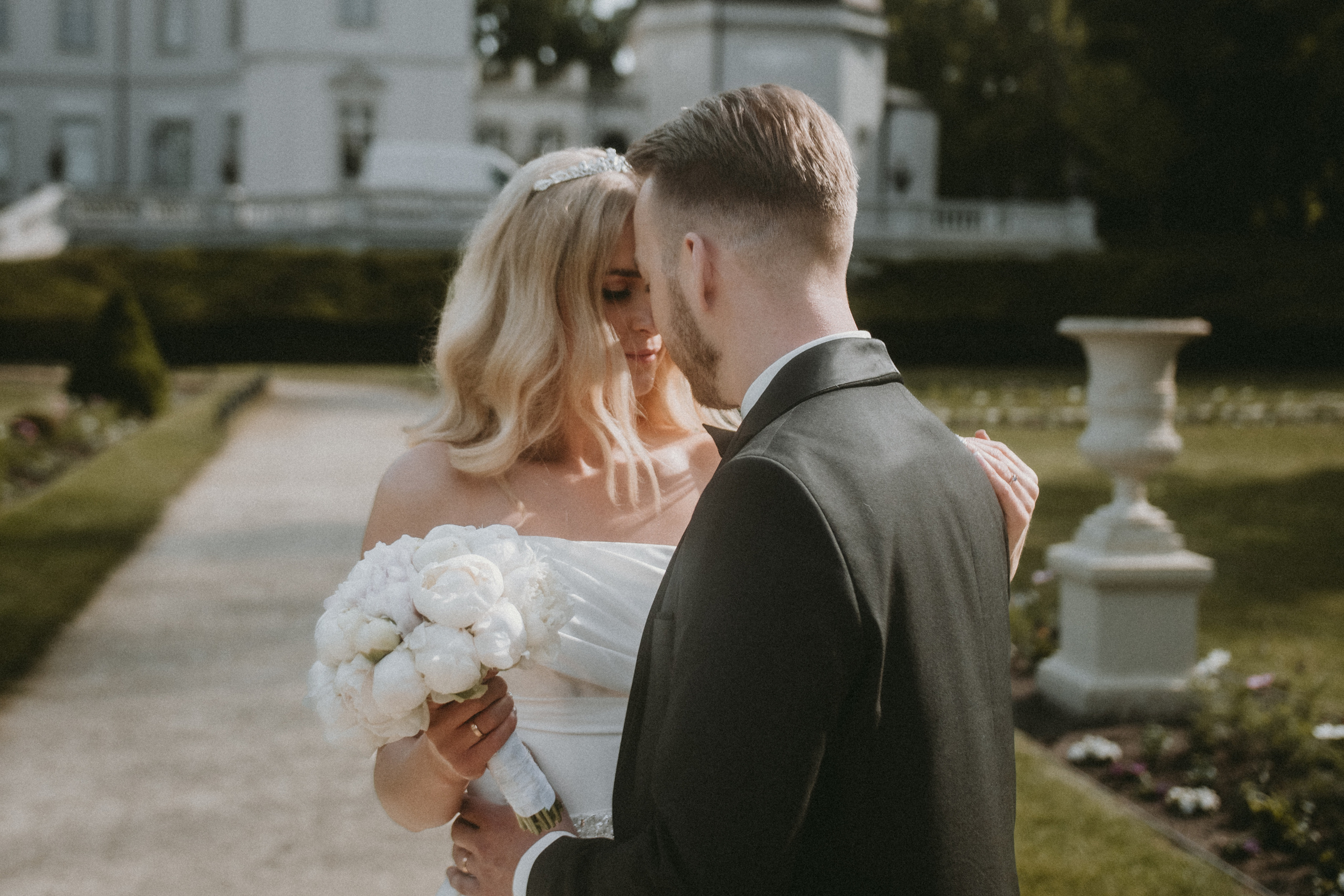 Andrius Ugne. Authentic Wedding Videography