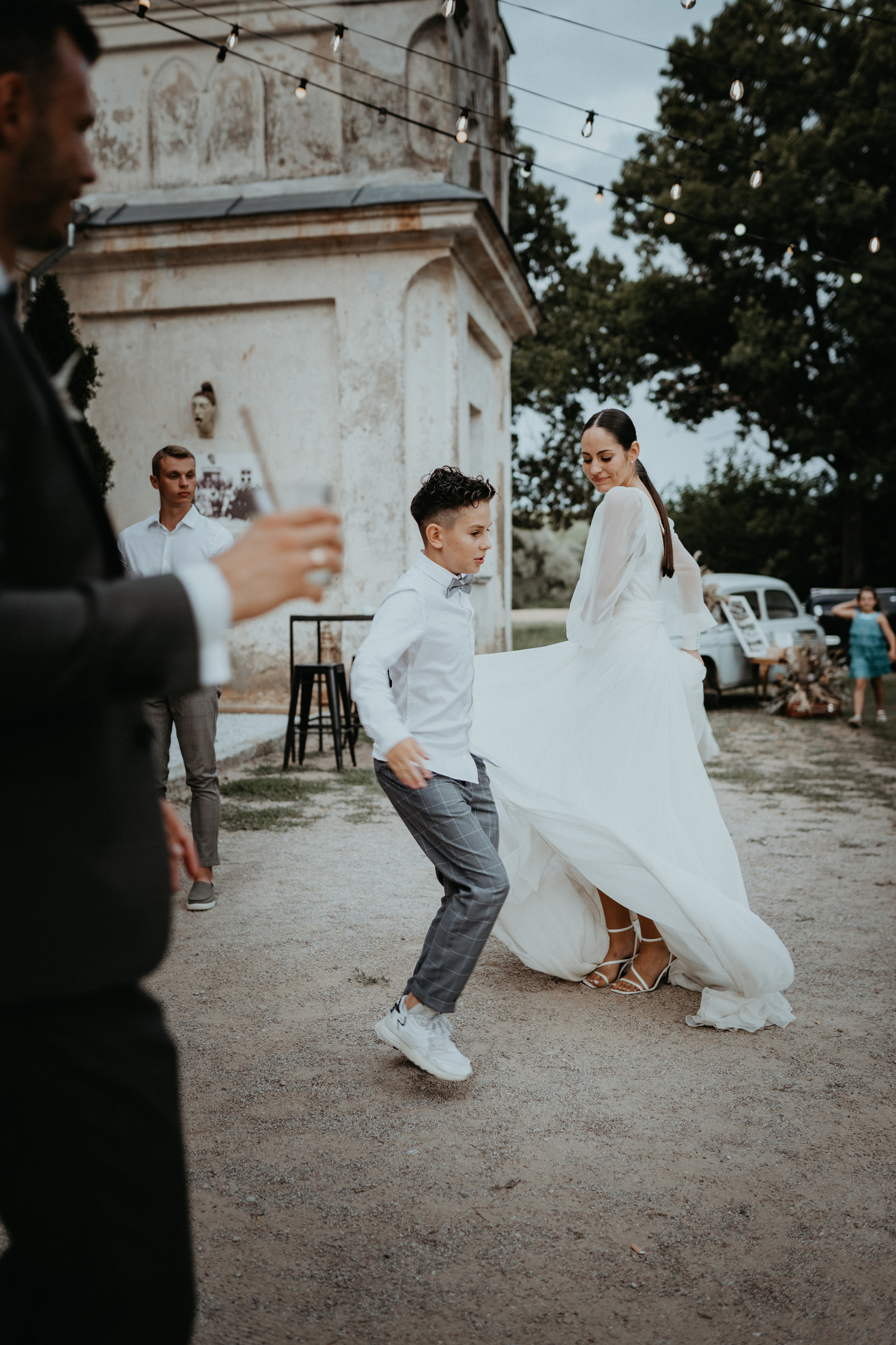 Deividas Ugne. Authentic Wedding Videography
