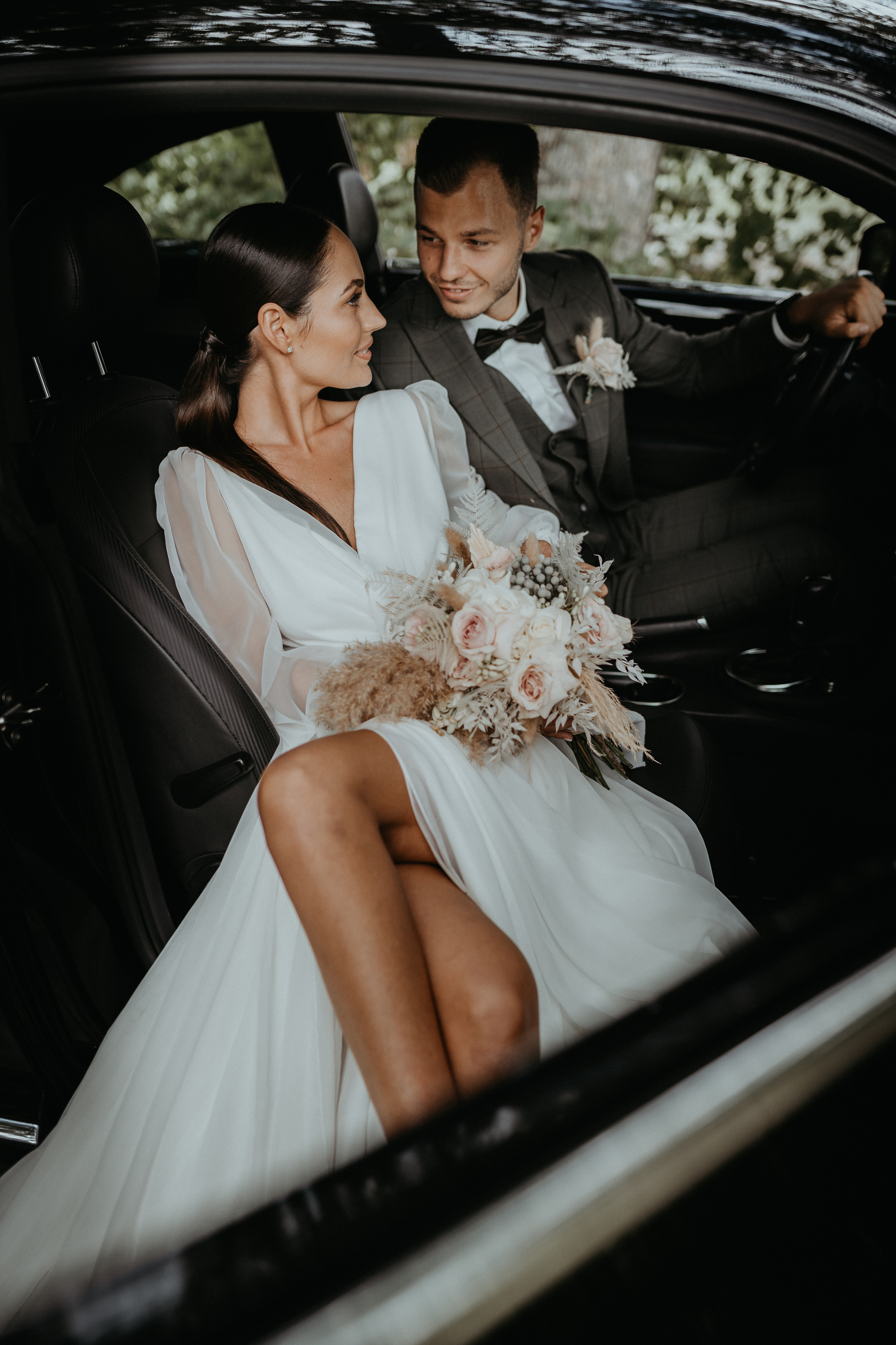 Deividas Ugne. Authentic Wedding Videography