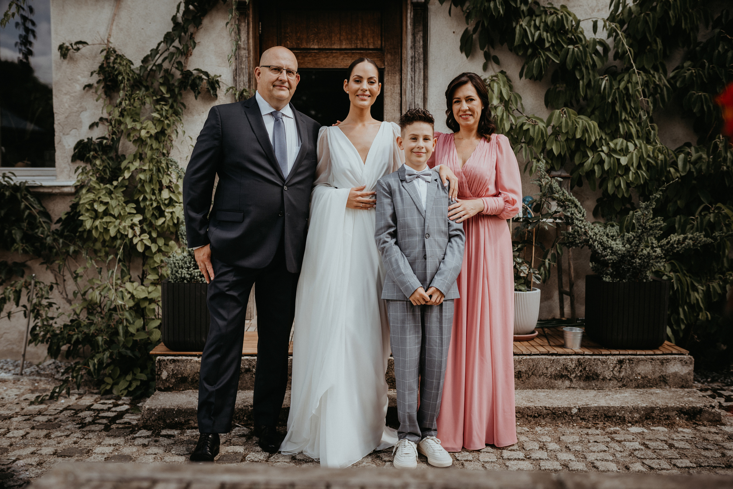 Deividas Ugne. Authentic Wedding Videography