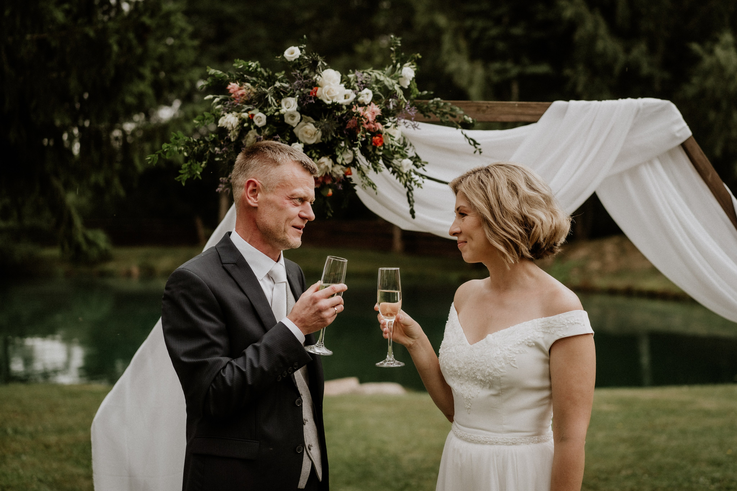 Vilmanas Violeta. Authentic Wedding Videography