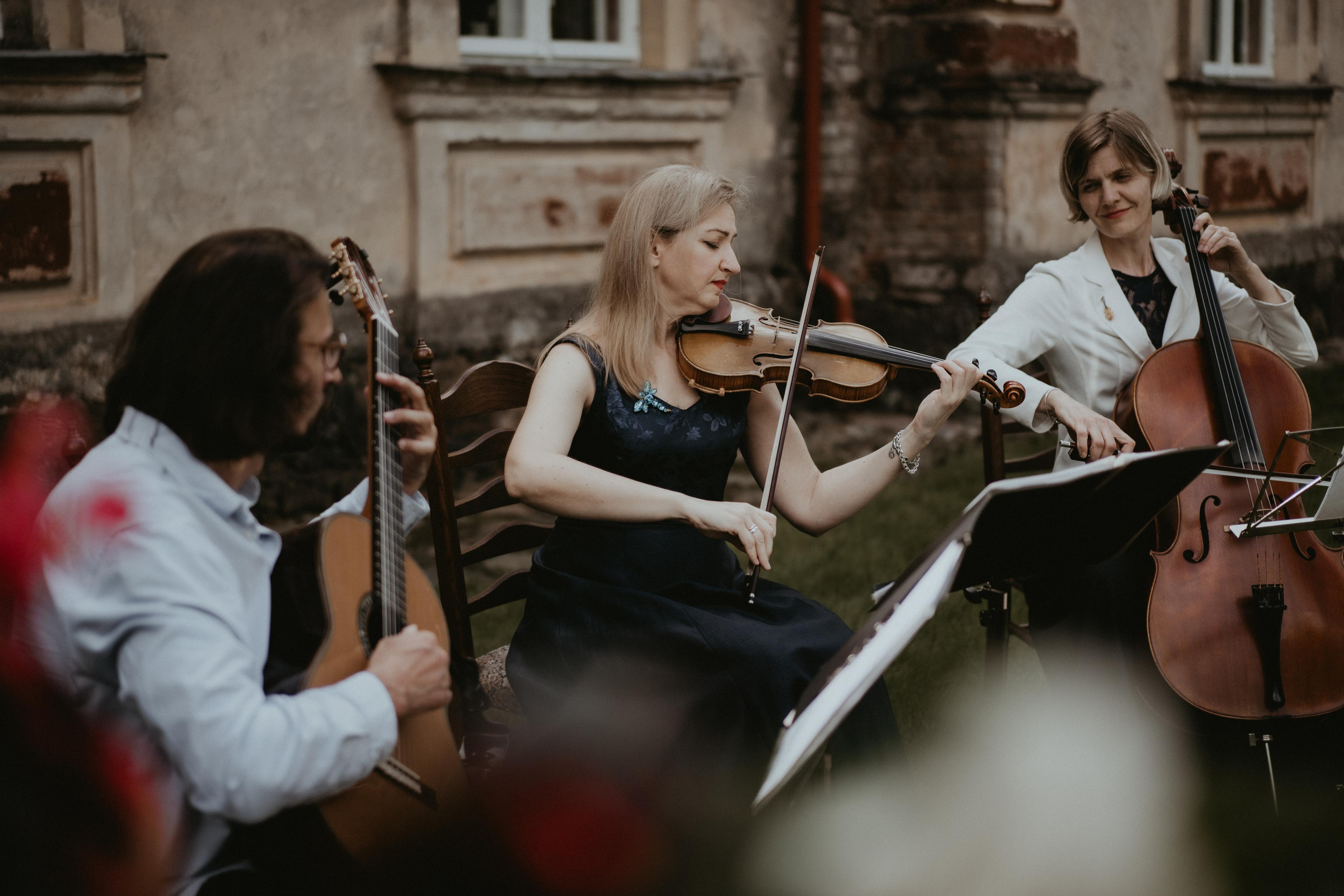 EMils Izabele. Authentic Wedding Videography