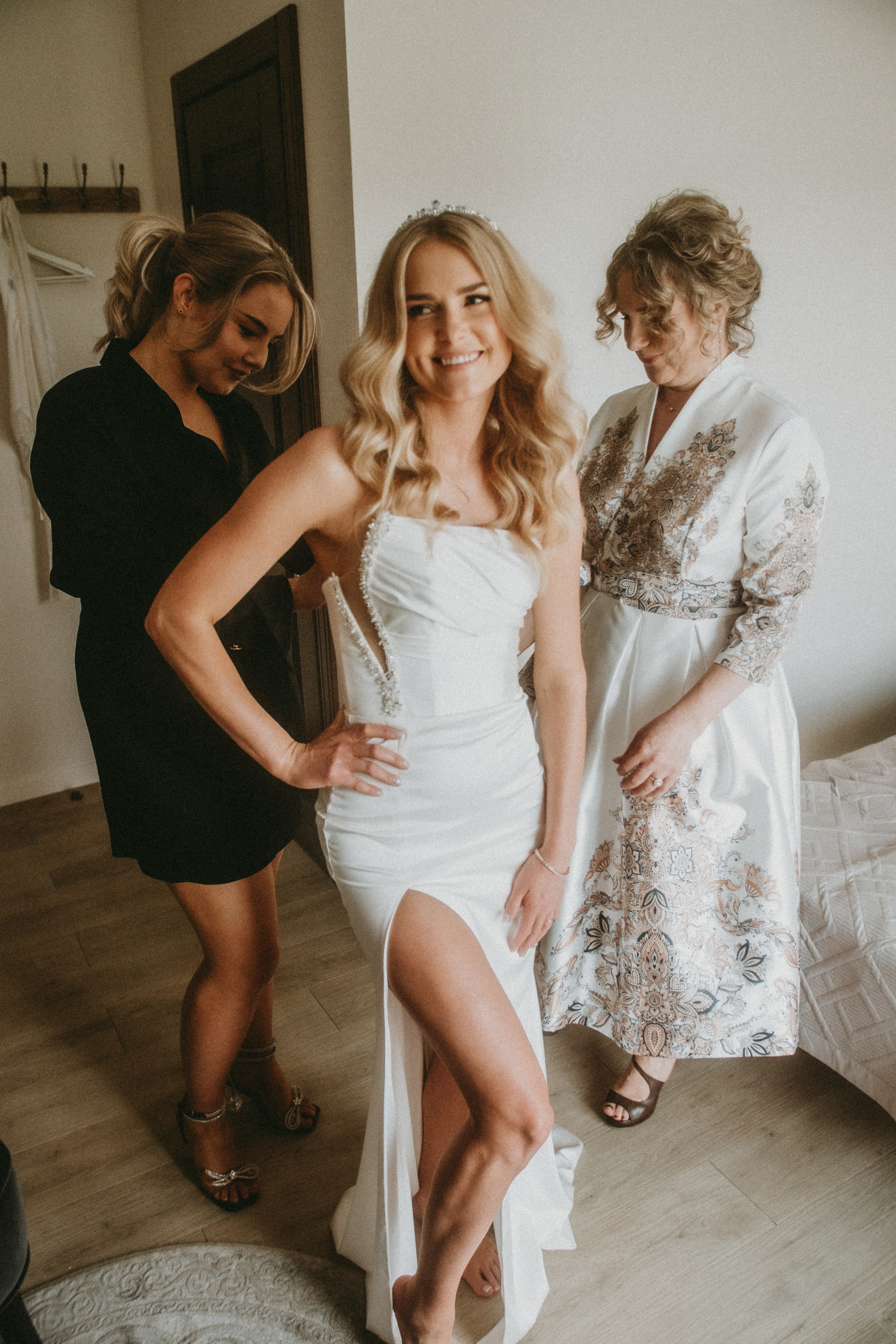 Andrius Ugne. Authentic Wedding Videography