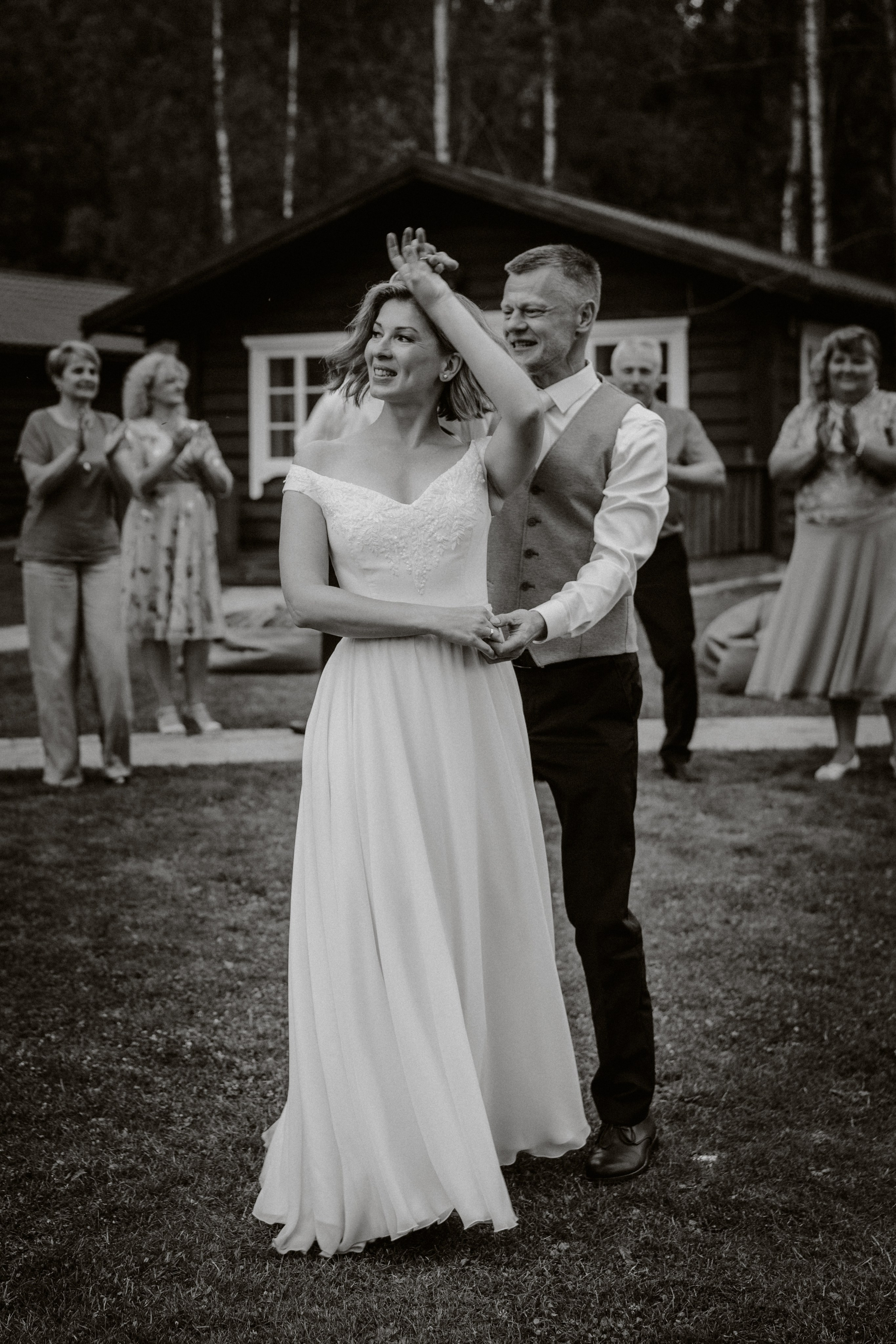 Vilmanas Violeta. Authentic Wedding Videography