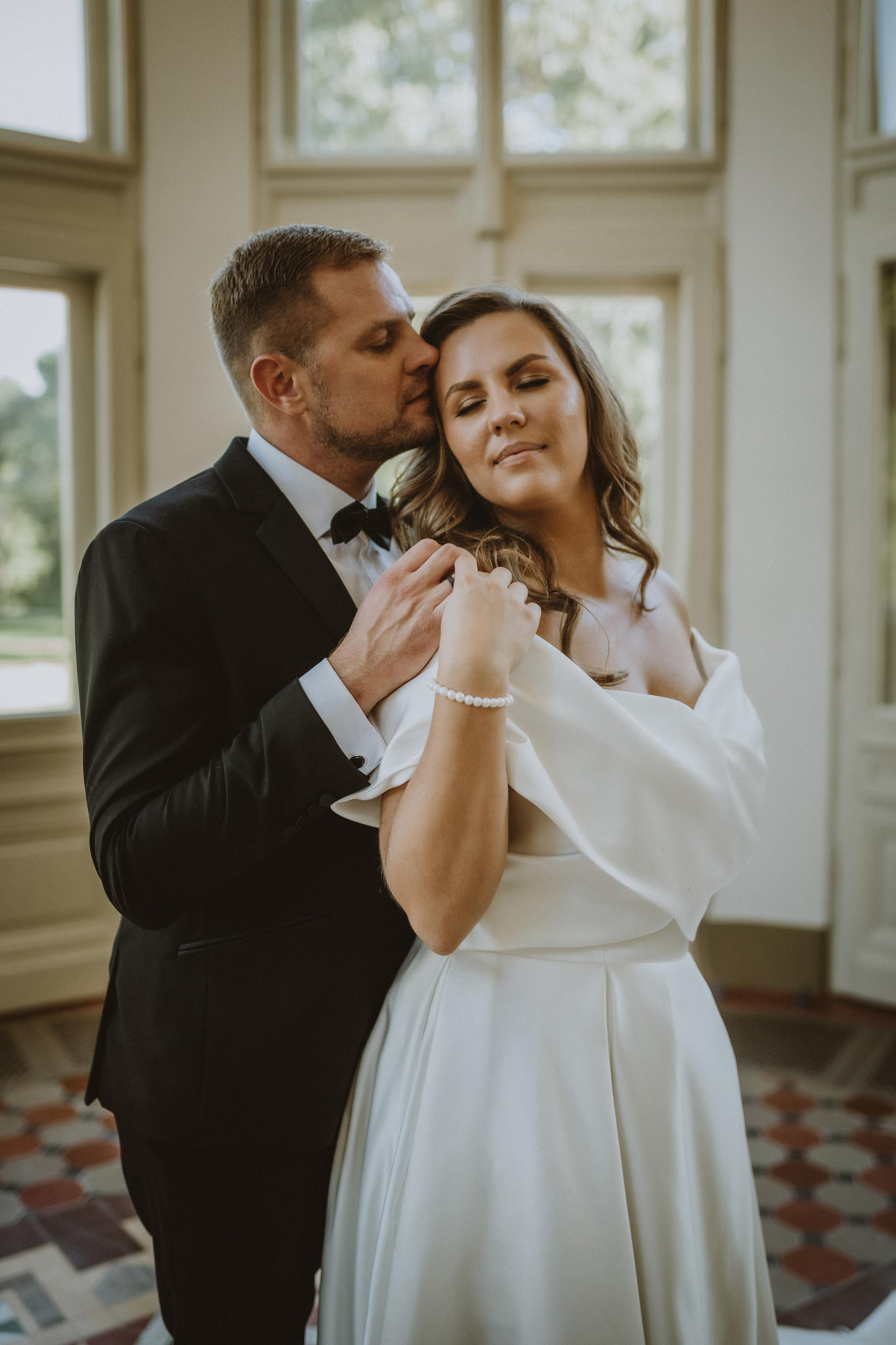 Saule Matas. Authentic Wedding Videography