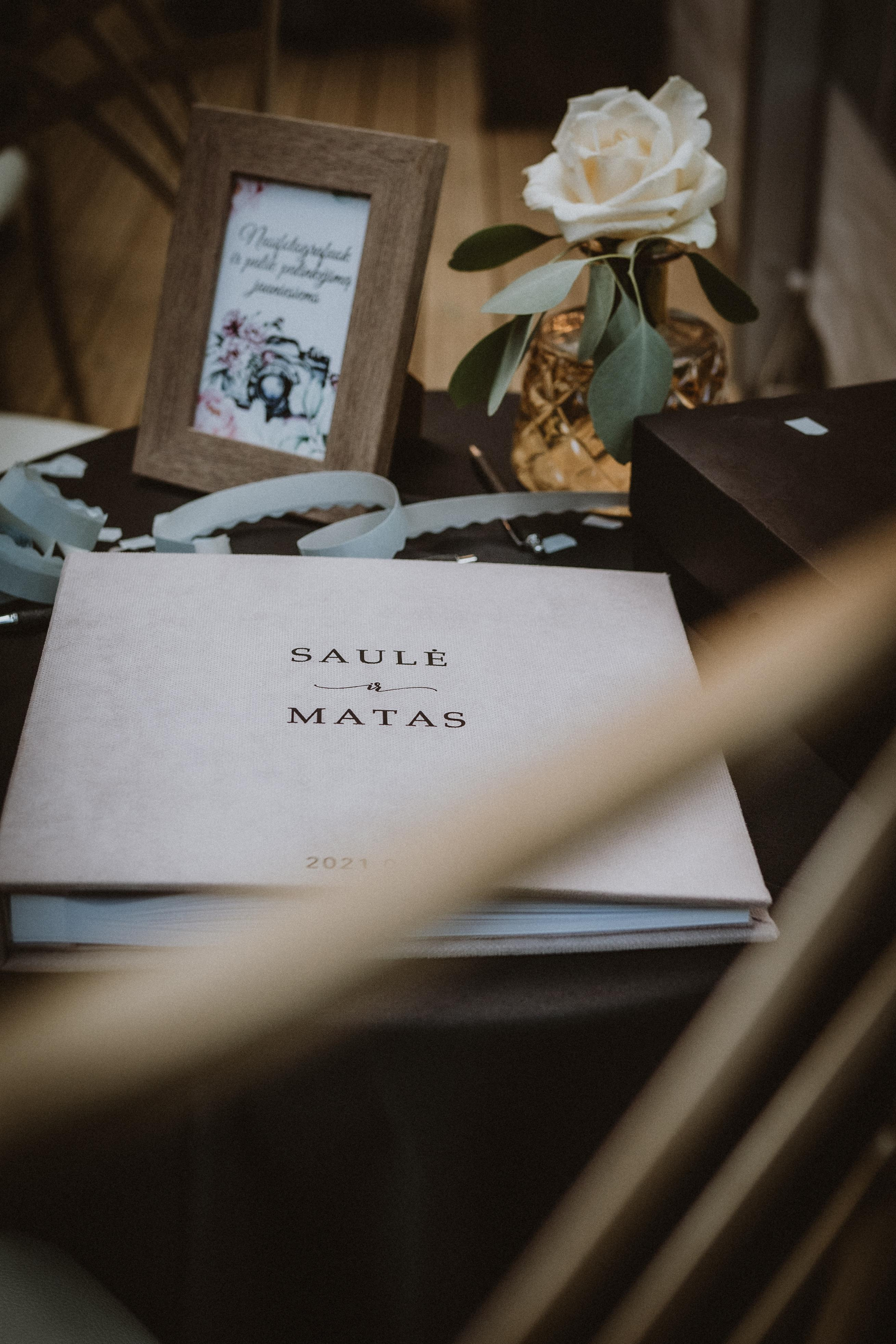 Saule Matas. Authentic Wedding Videography