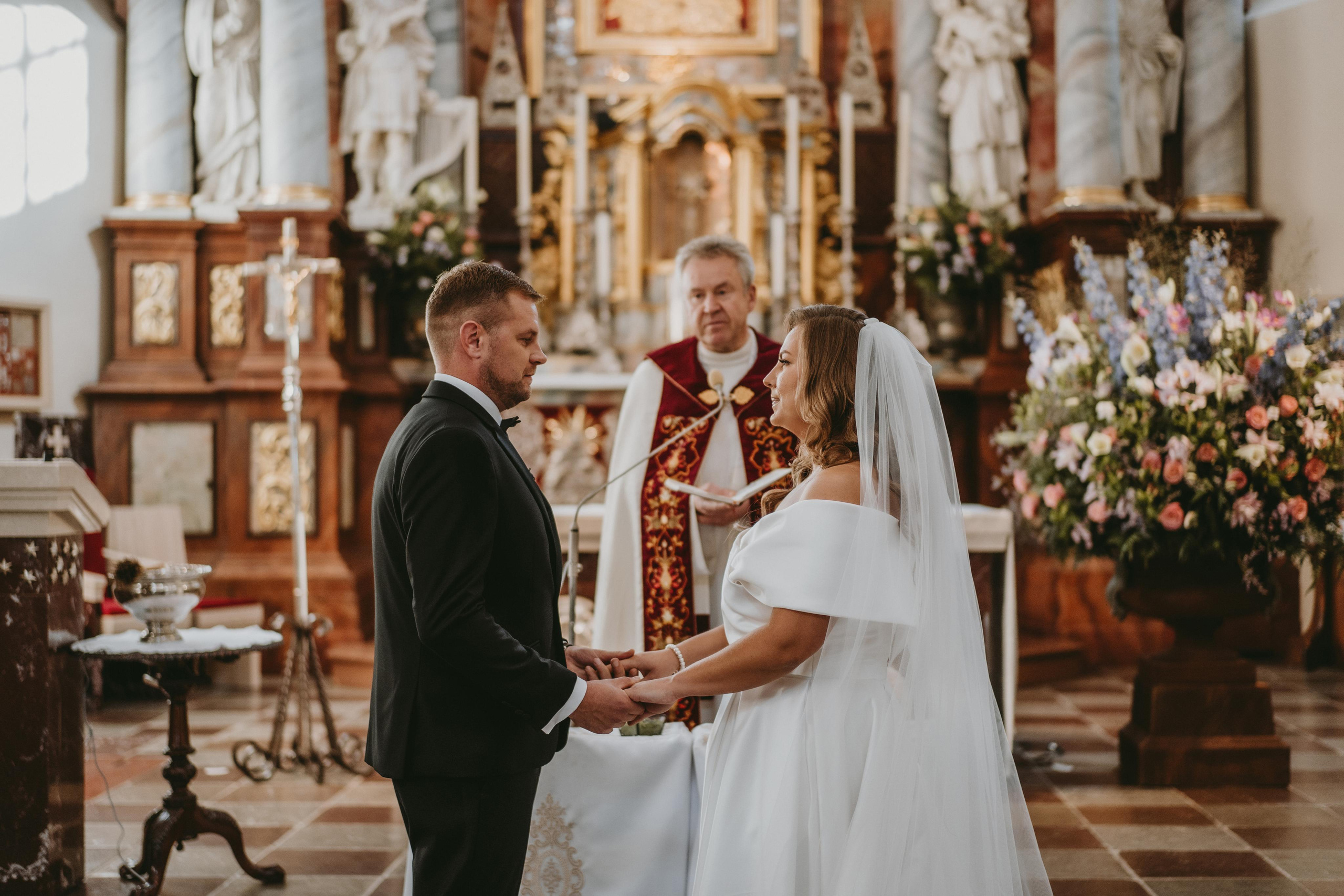 Saule Matas. Authentic Wedding Videography