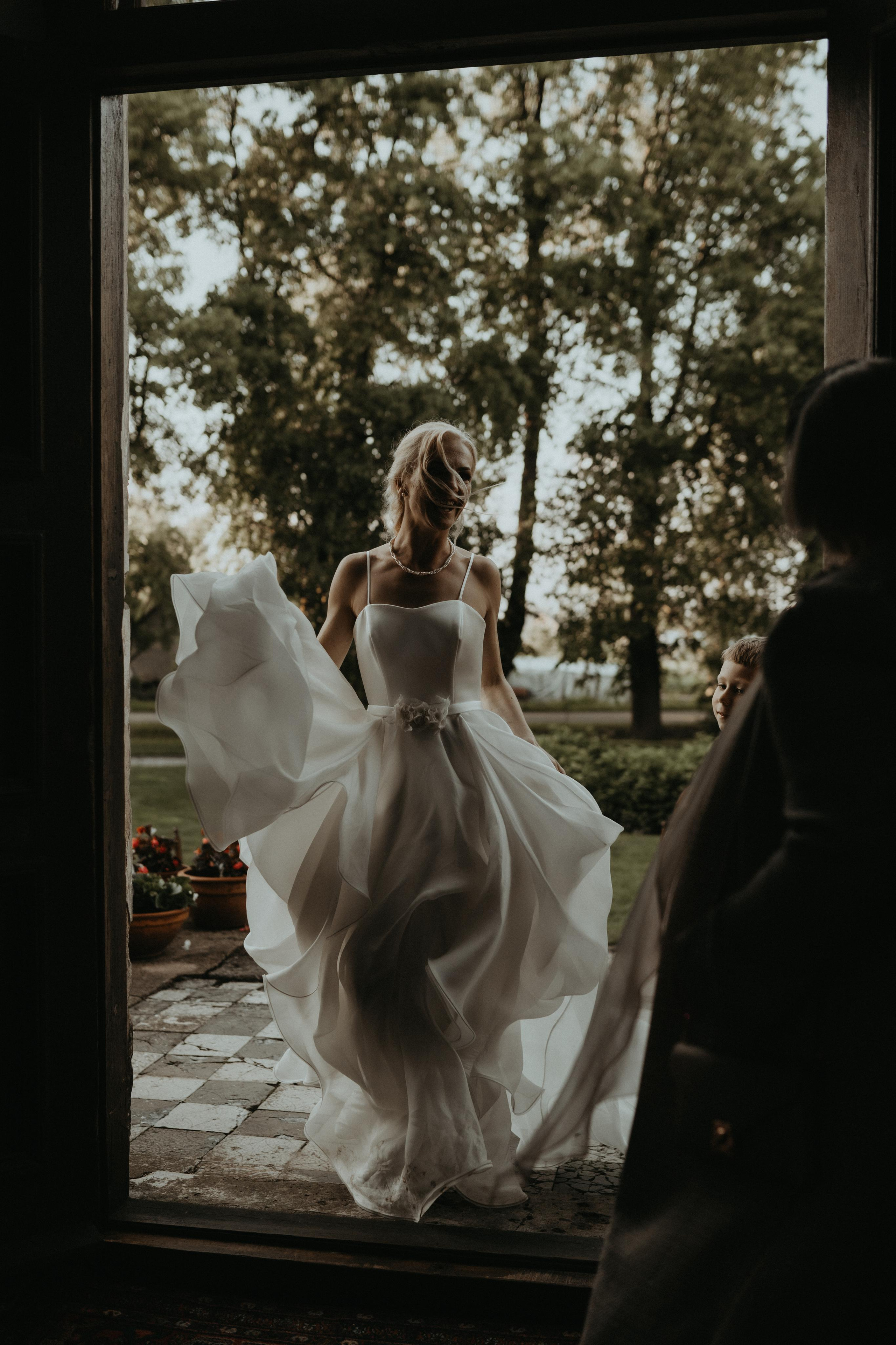 EMils Izabele. Authentic Wedding Videography