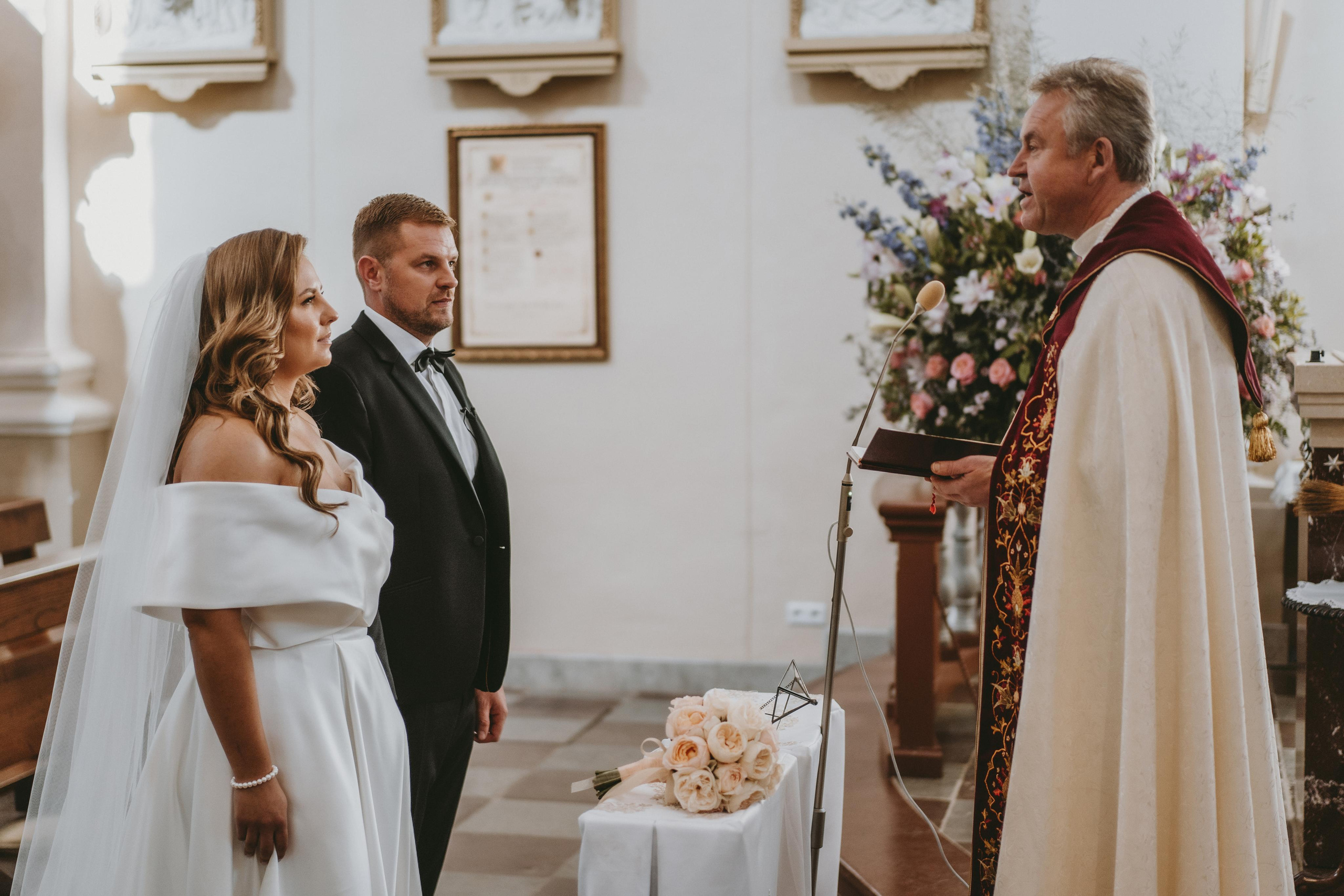 Saule Matas. Authentic Wedding Videography