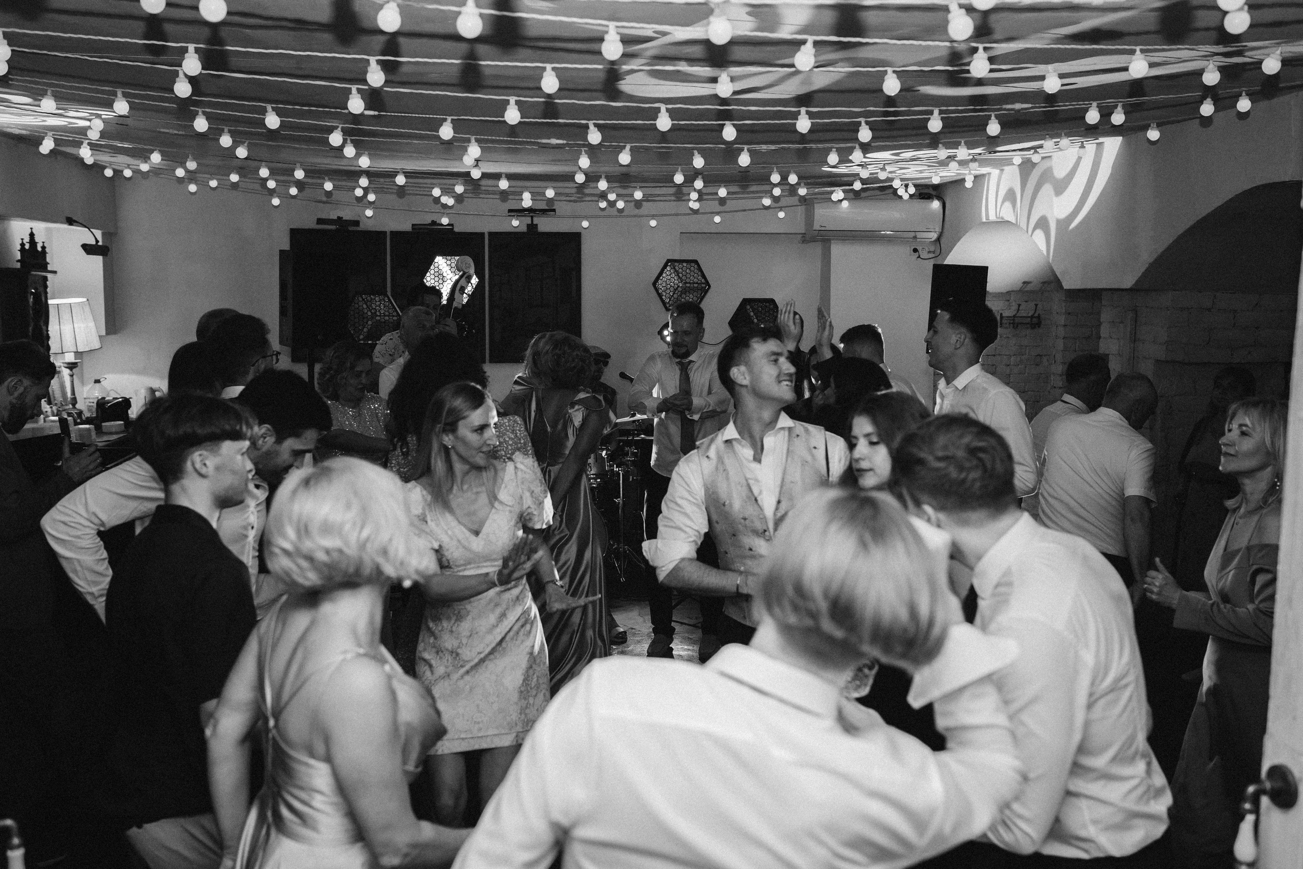 ZIlvinas ir Greta. Authentic Wedding Videography