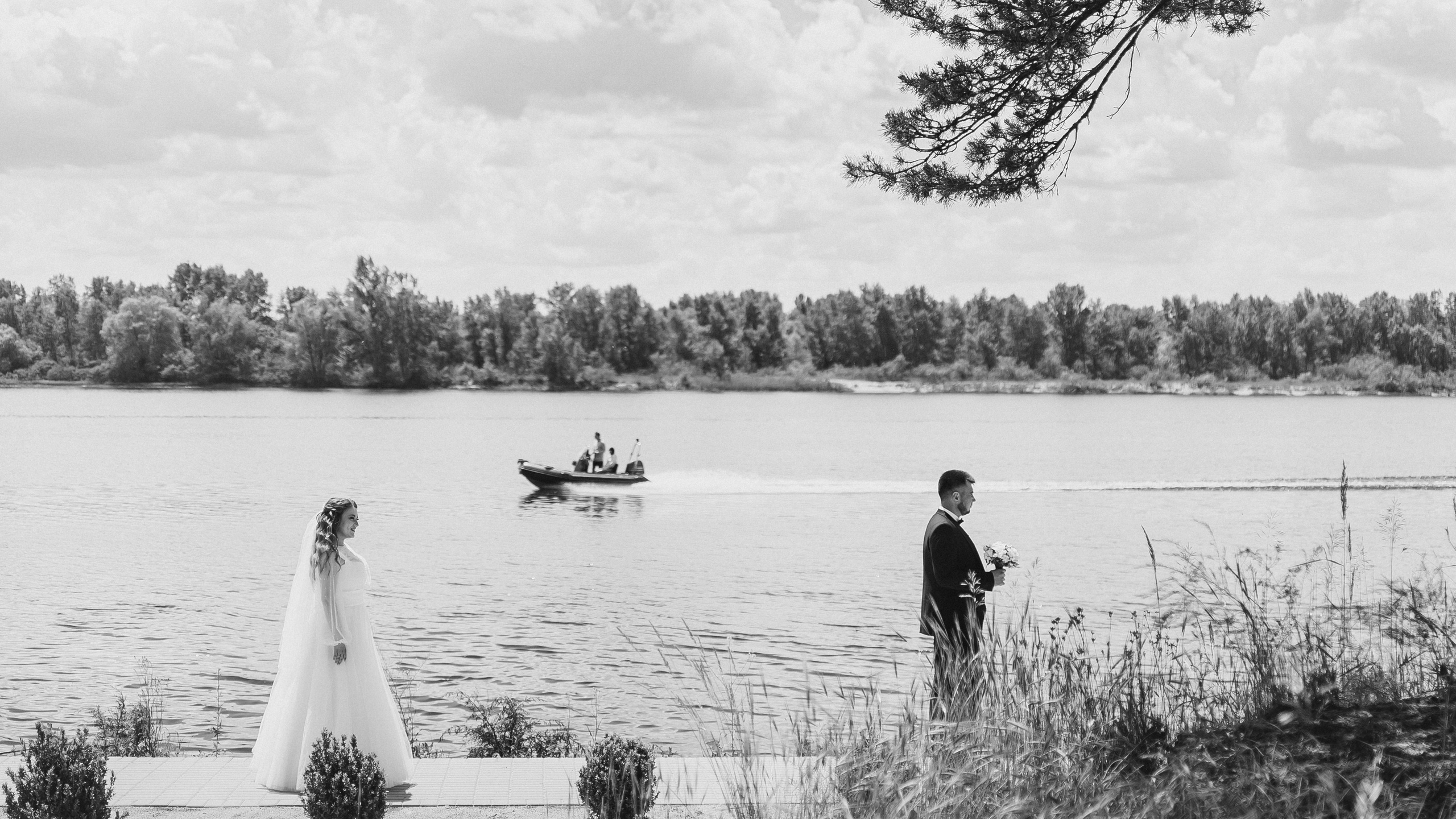 Фотограф — Юрій Носач