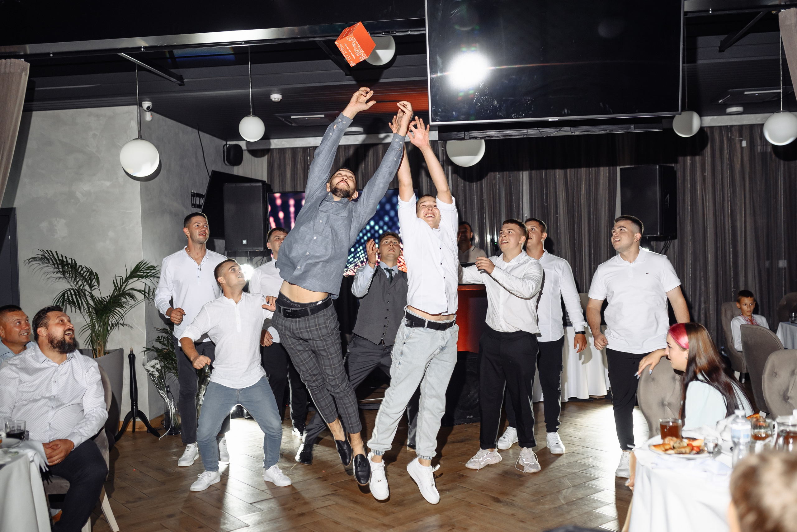 Денис & Яна. Фотограф — Юрій Носач