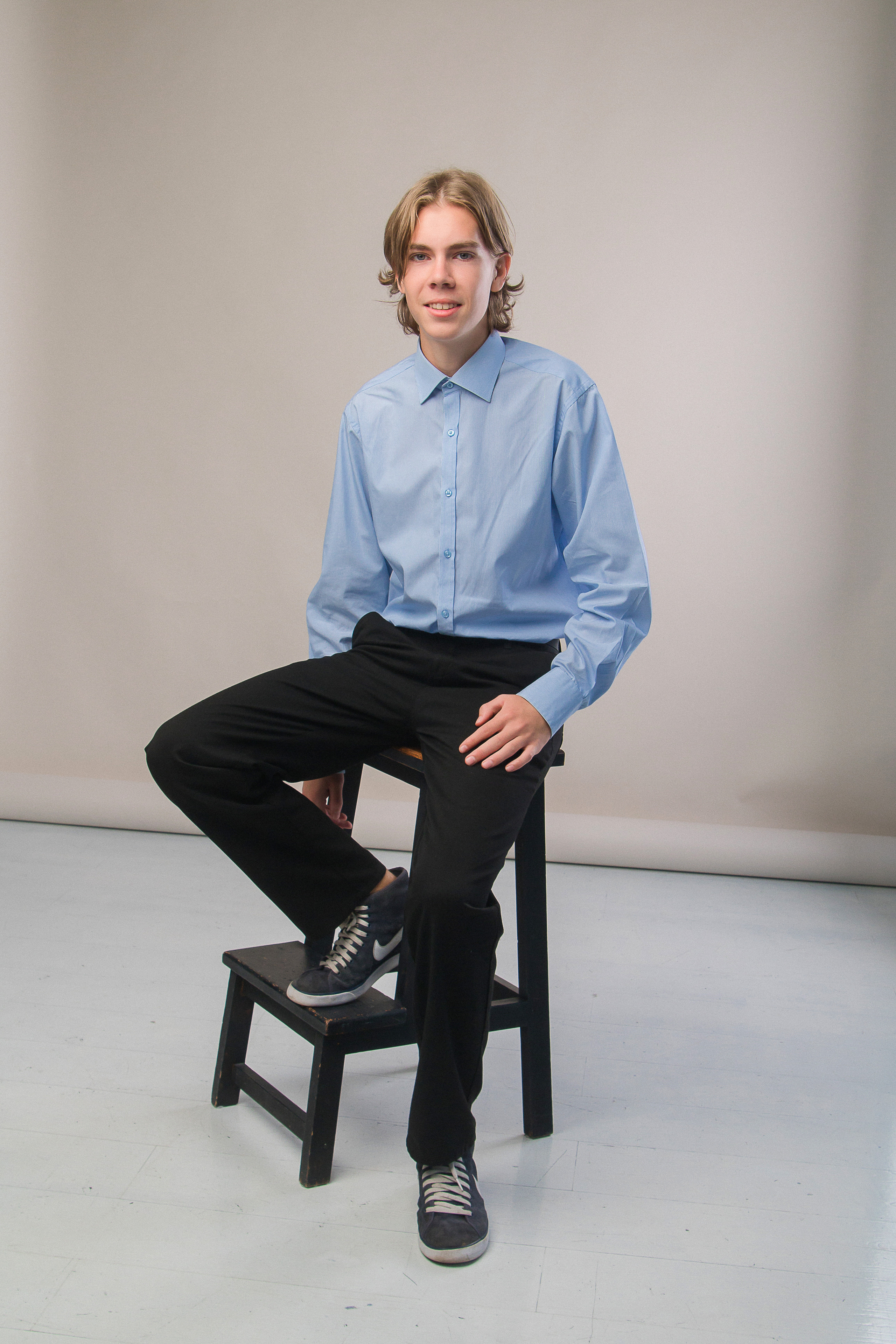 В студии. Школьный и детский фотограф в Николаеве Плужникова Наталья