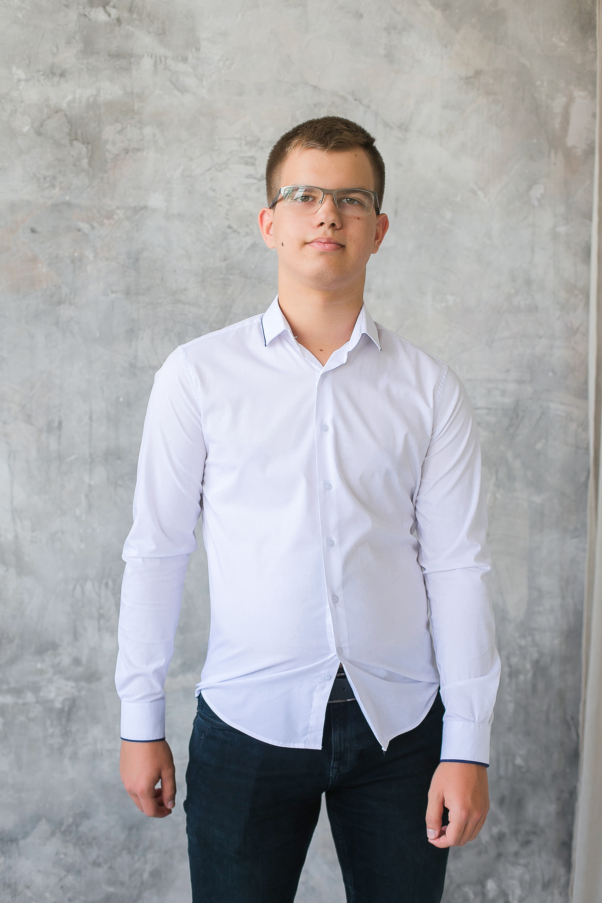 В студии. Школьный и детский фотограф в Николаеве Плужникова Наталья