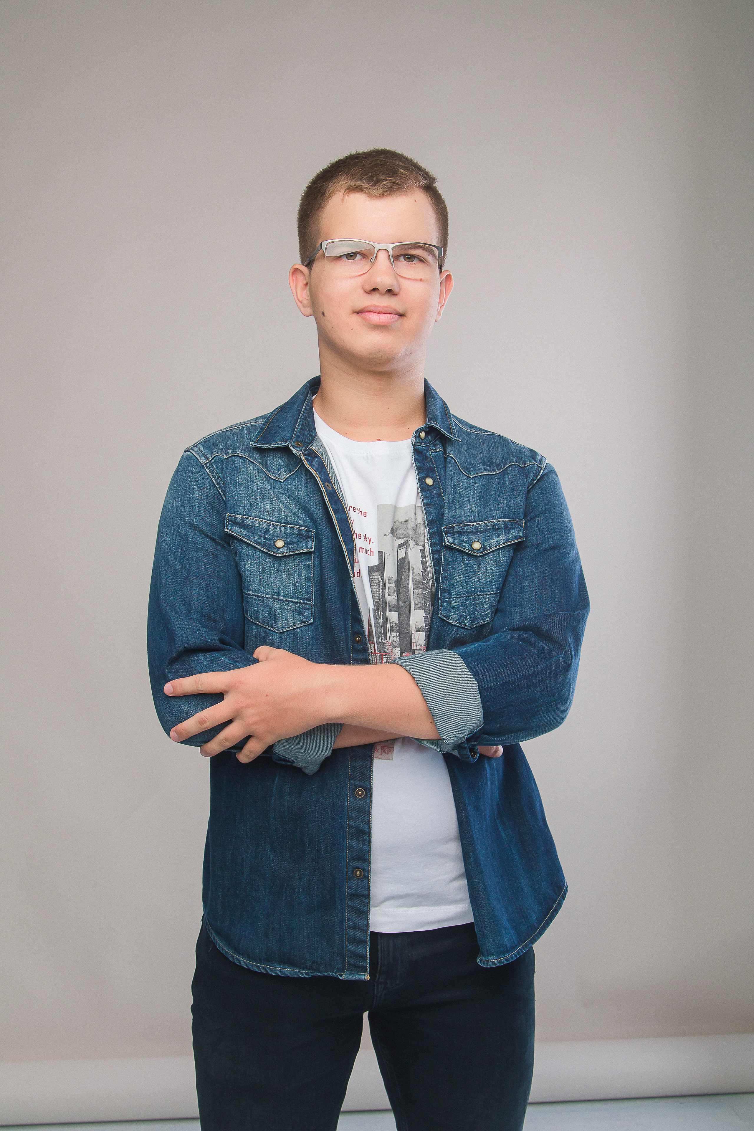 В студии. Школьный и детский фотограф в Николаеве Плужникова Наталья