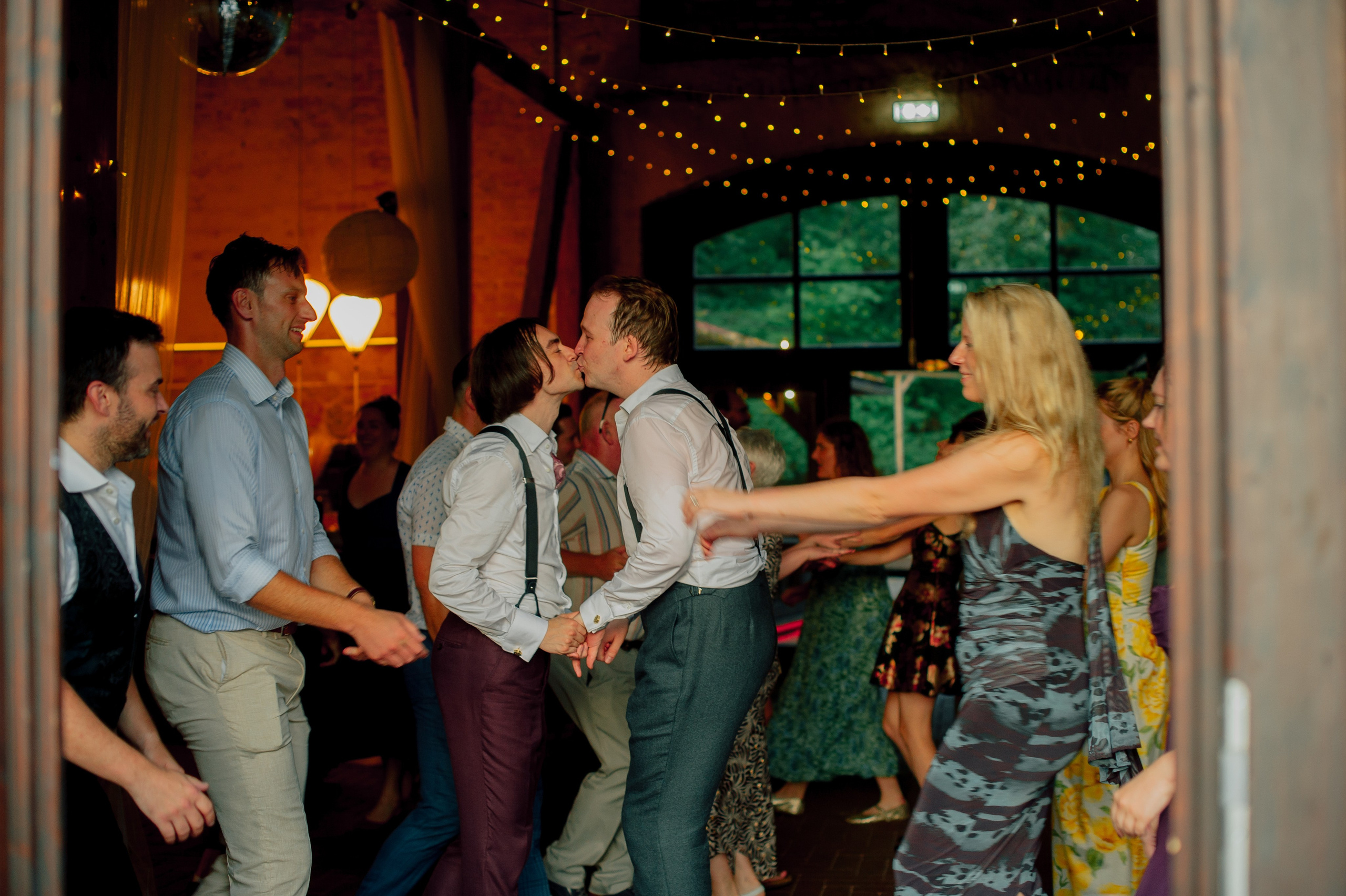 A Celtic wedding. Elegant Wedding Photography