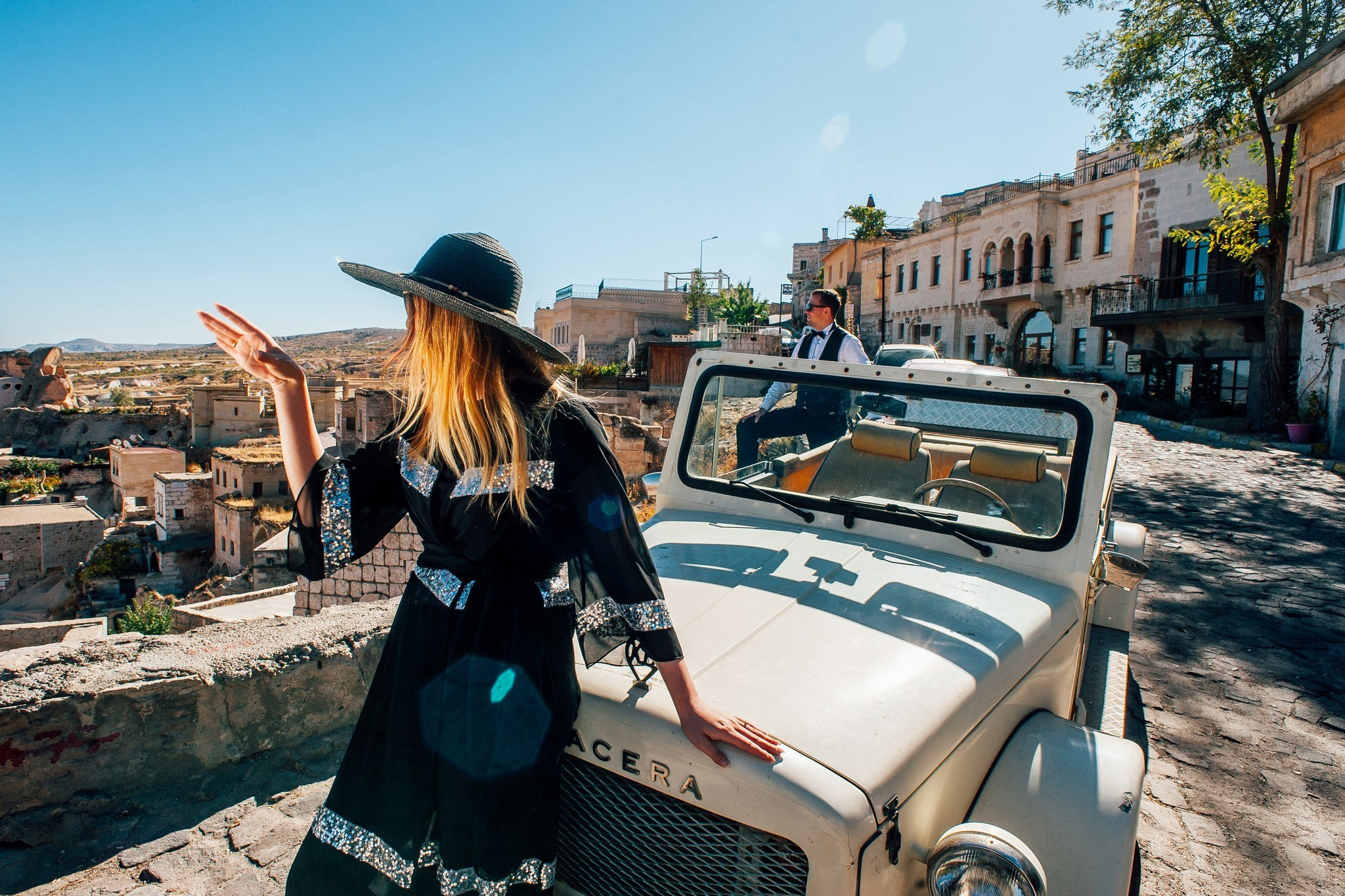 Ease to love. Elegant Wedding Photography