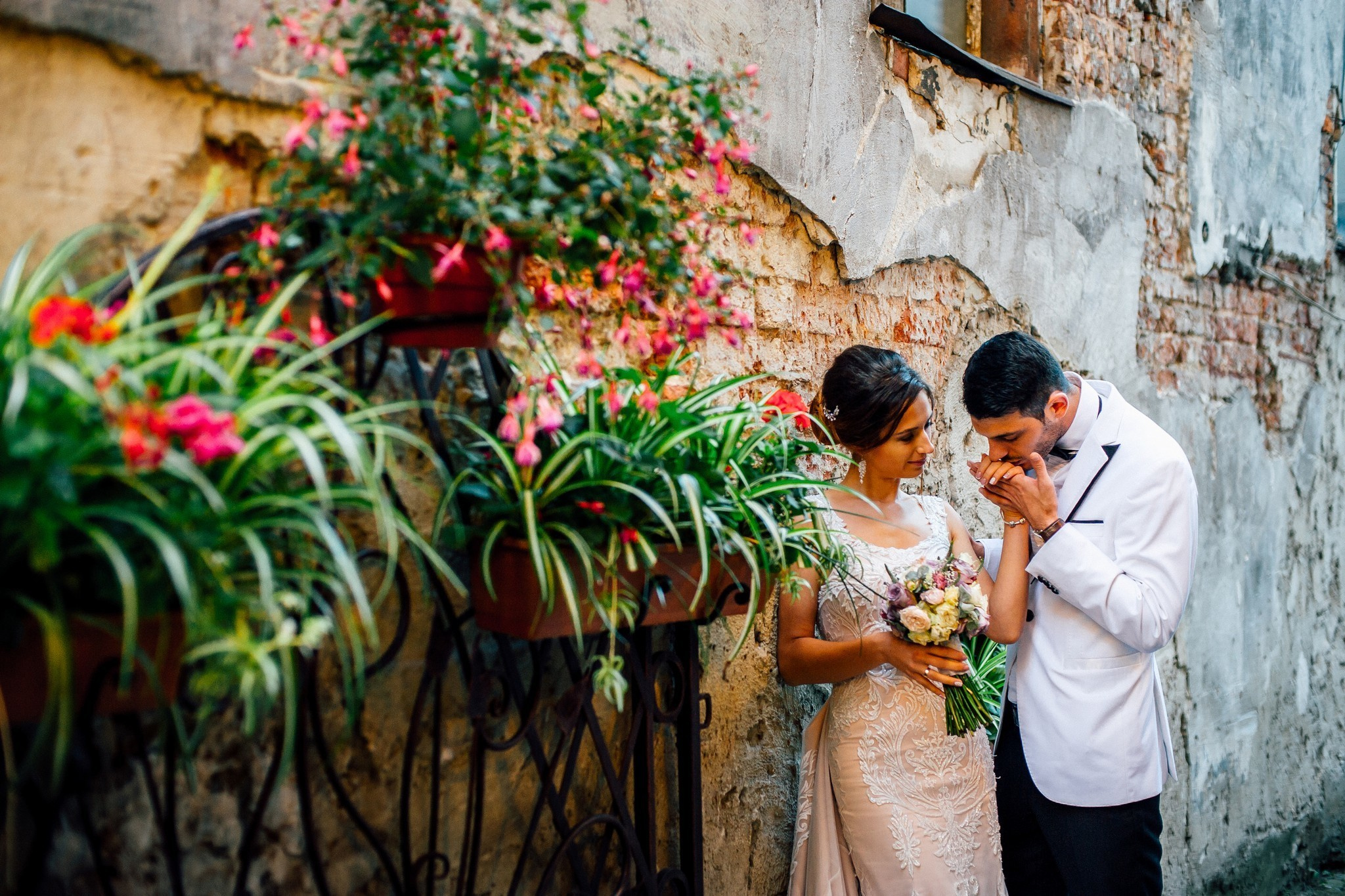 Wedding journey. Elegant Wedding Photography