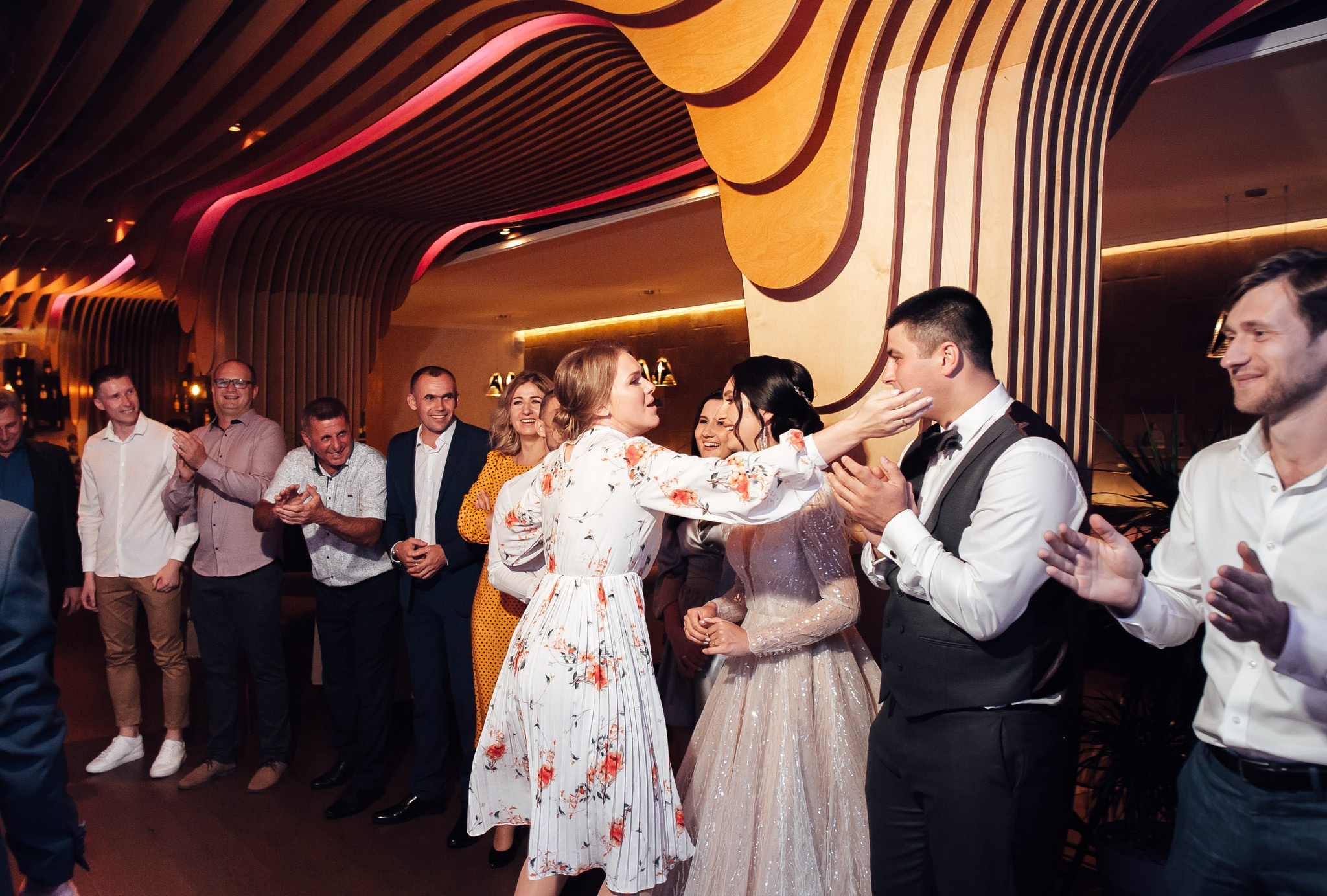 We are flying to Odessa!. Elegant Wedding Photography