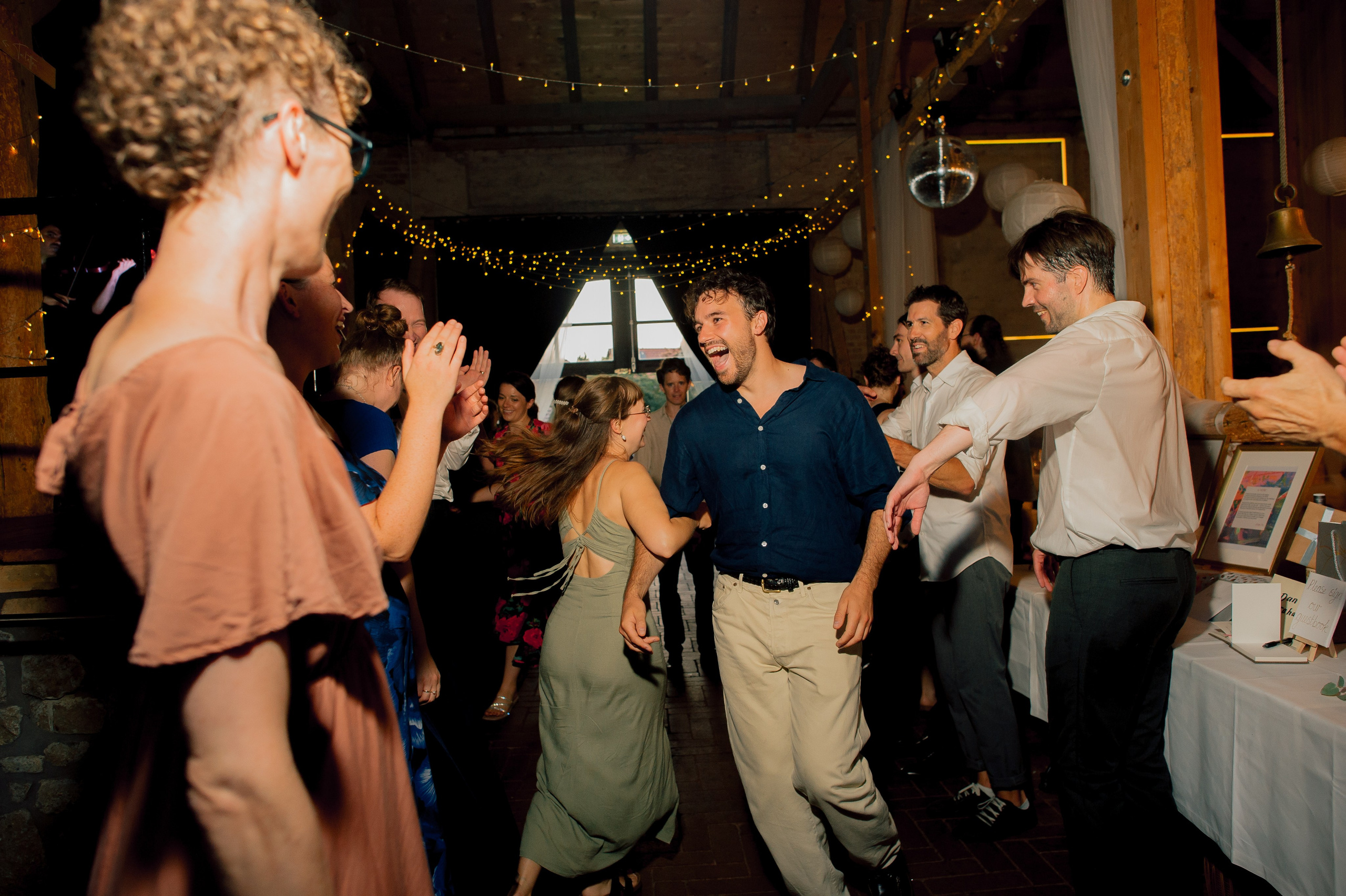 A Celtic wedding. Elegant Wedding Photography