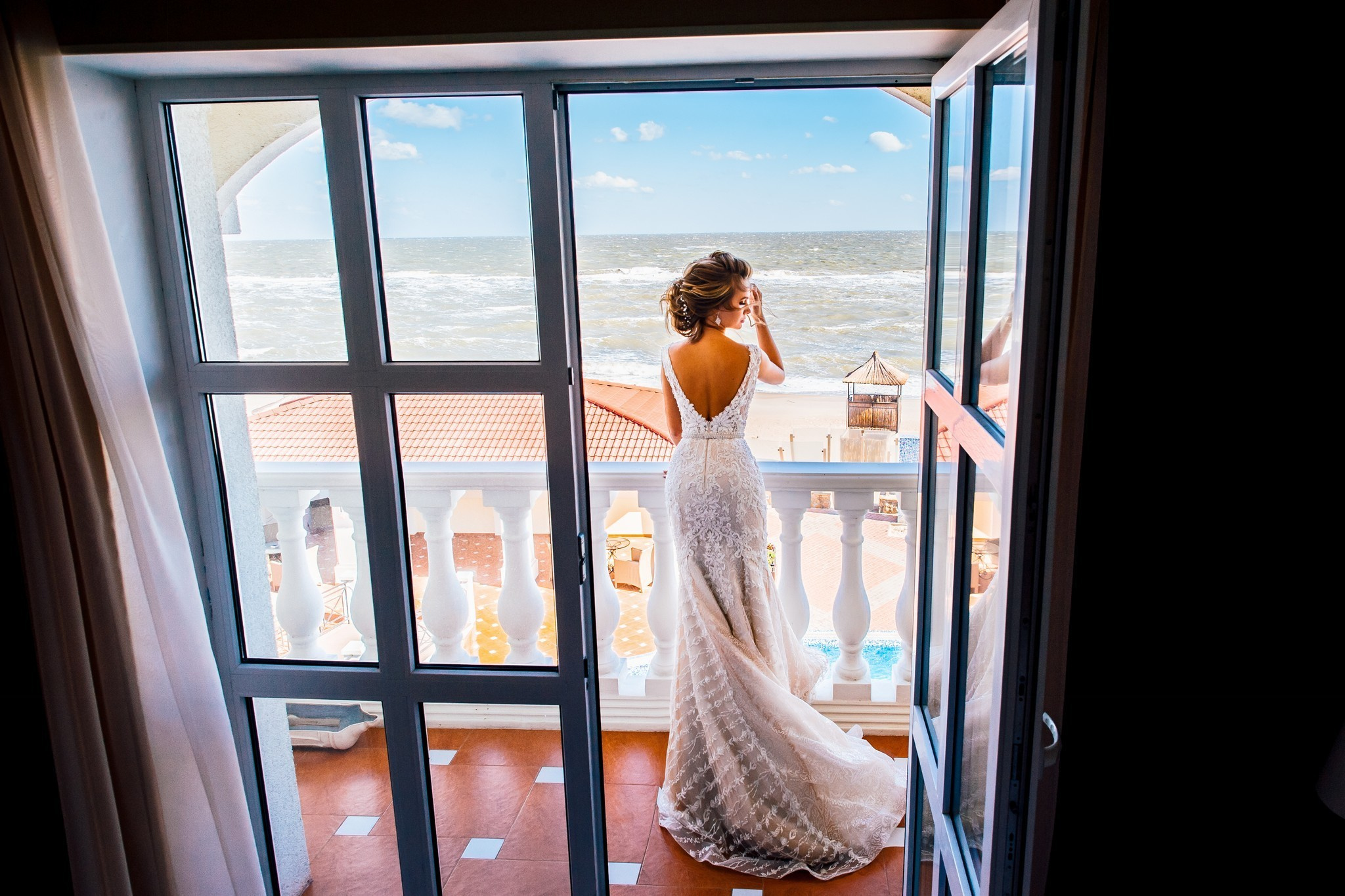 Vitaly & Valeria. Wind of love. Elegant Wedding Photography