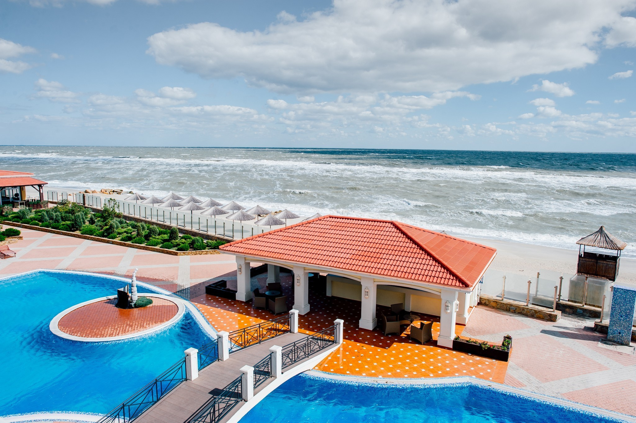 Vitaly & Valeria. Wind of love. Elegant Wedding Photography