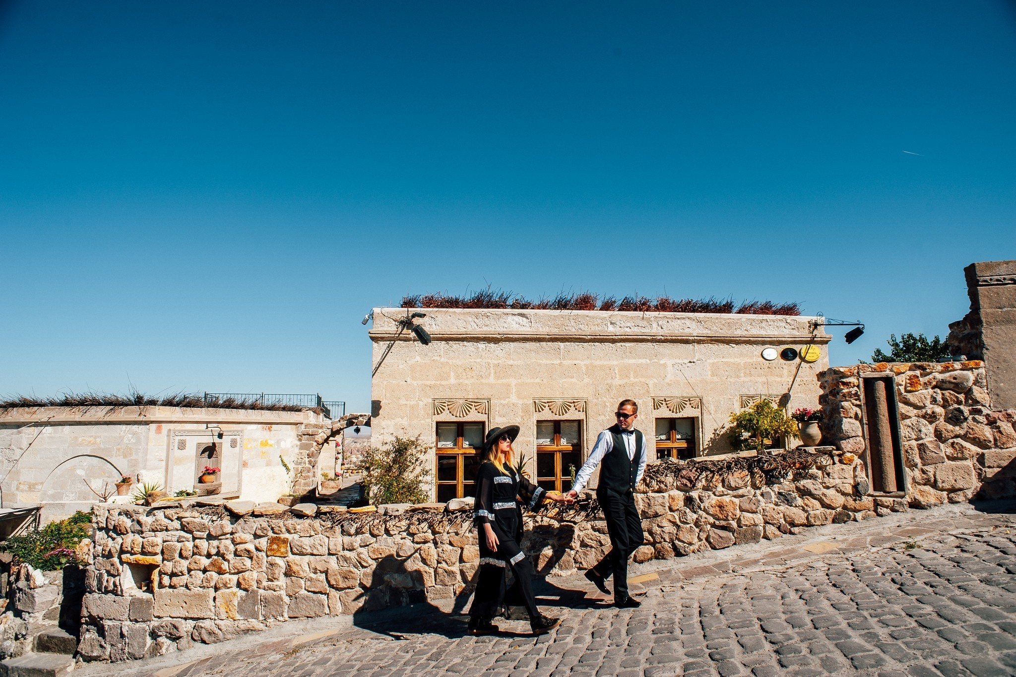 Ease to love. Elegant Wedding Photography