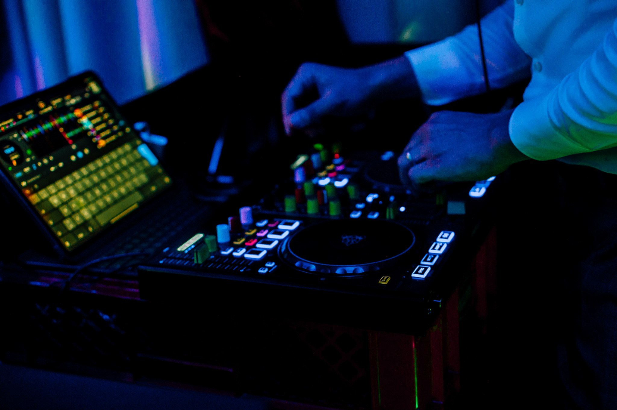 Manuel&Matthias. Berlin. Elegant Wedding Photography