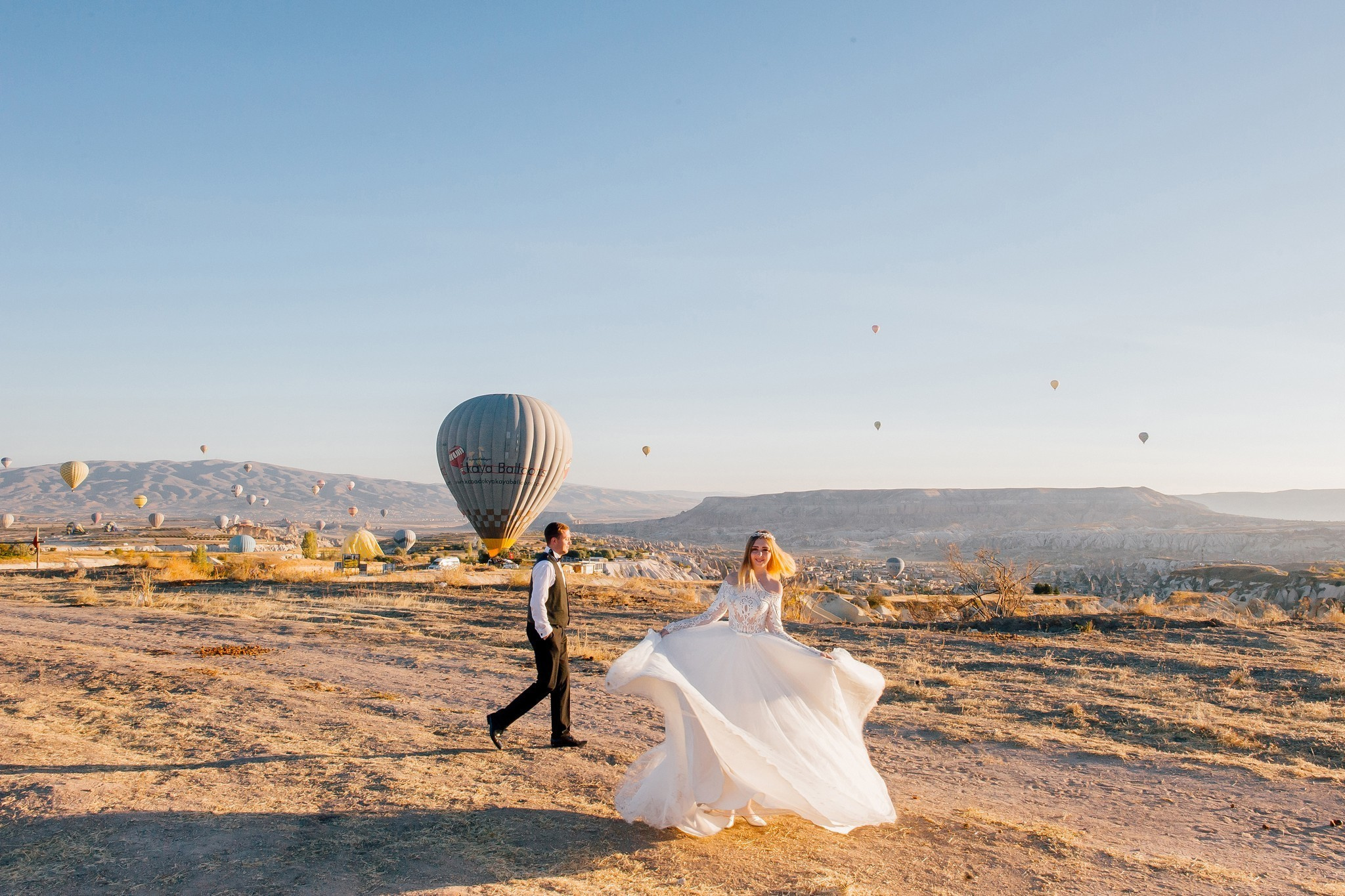 Ease to love. Elegant Wedding Photography