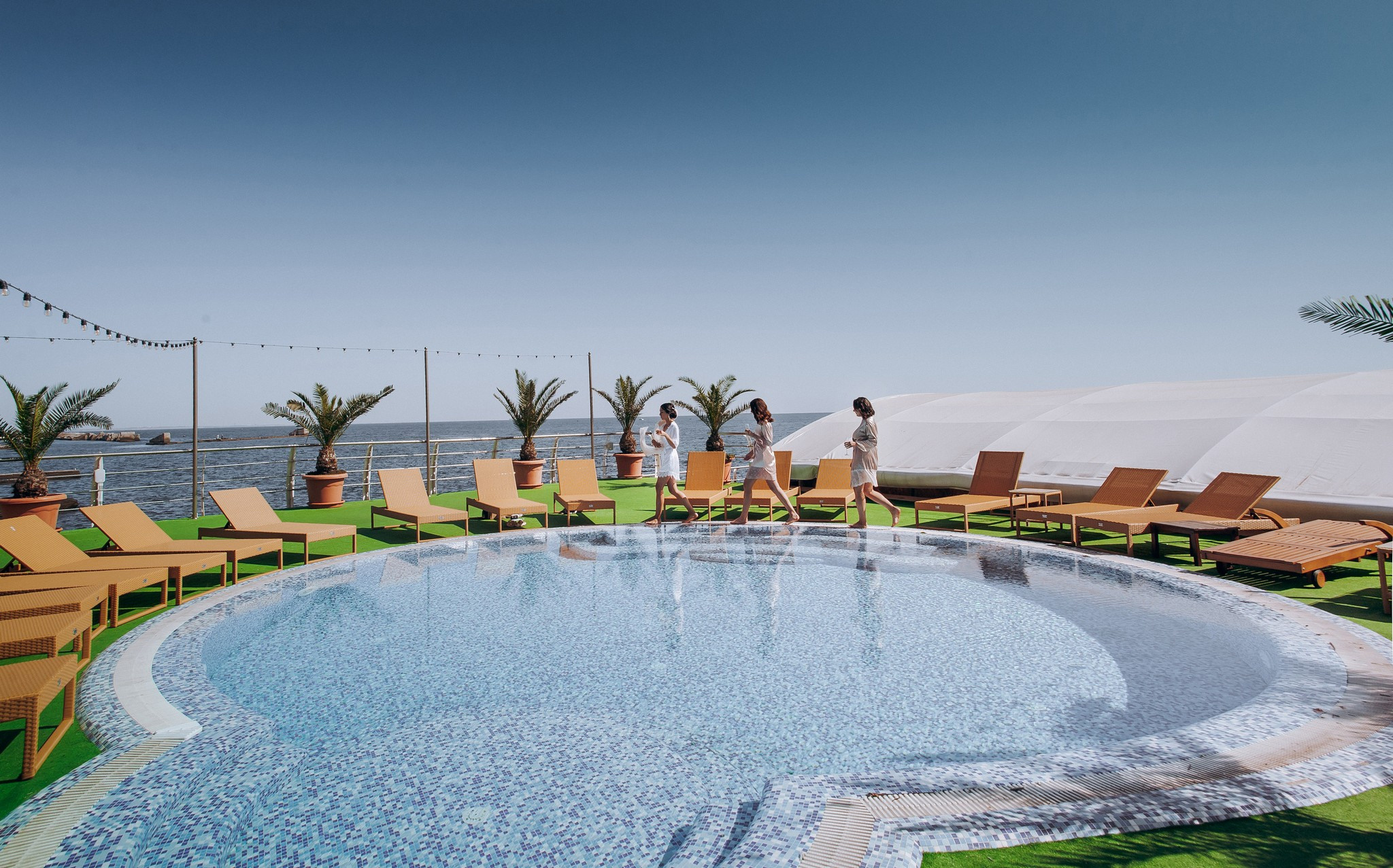 We are flying to Odessa!. Elegant Wedding Photography