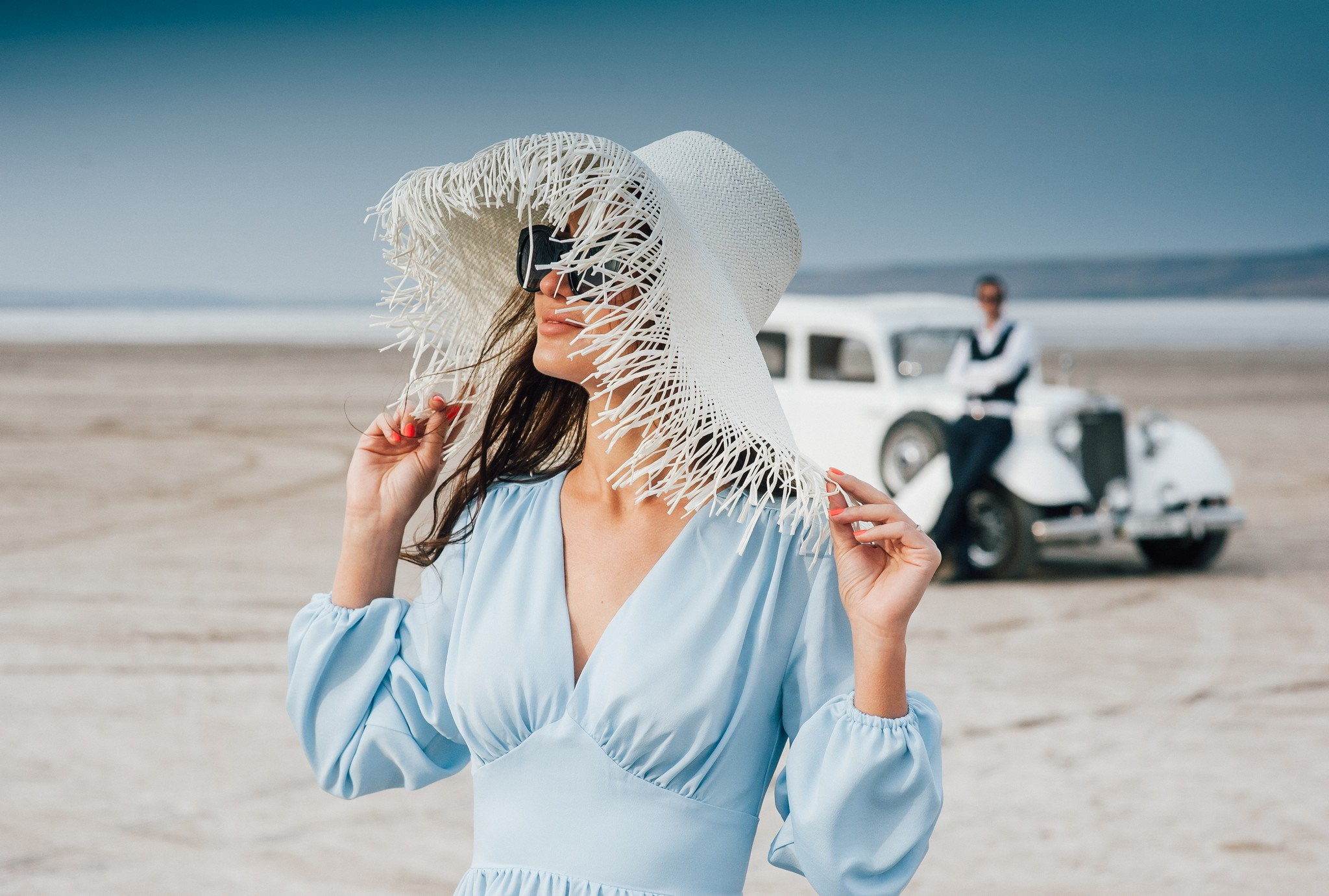 Blue Sky. Elegant Wedding Photography