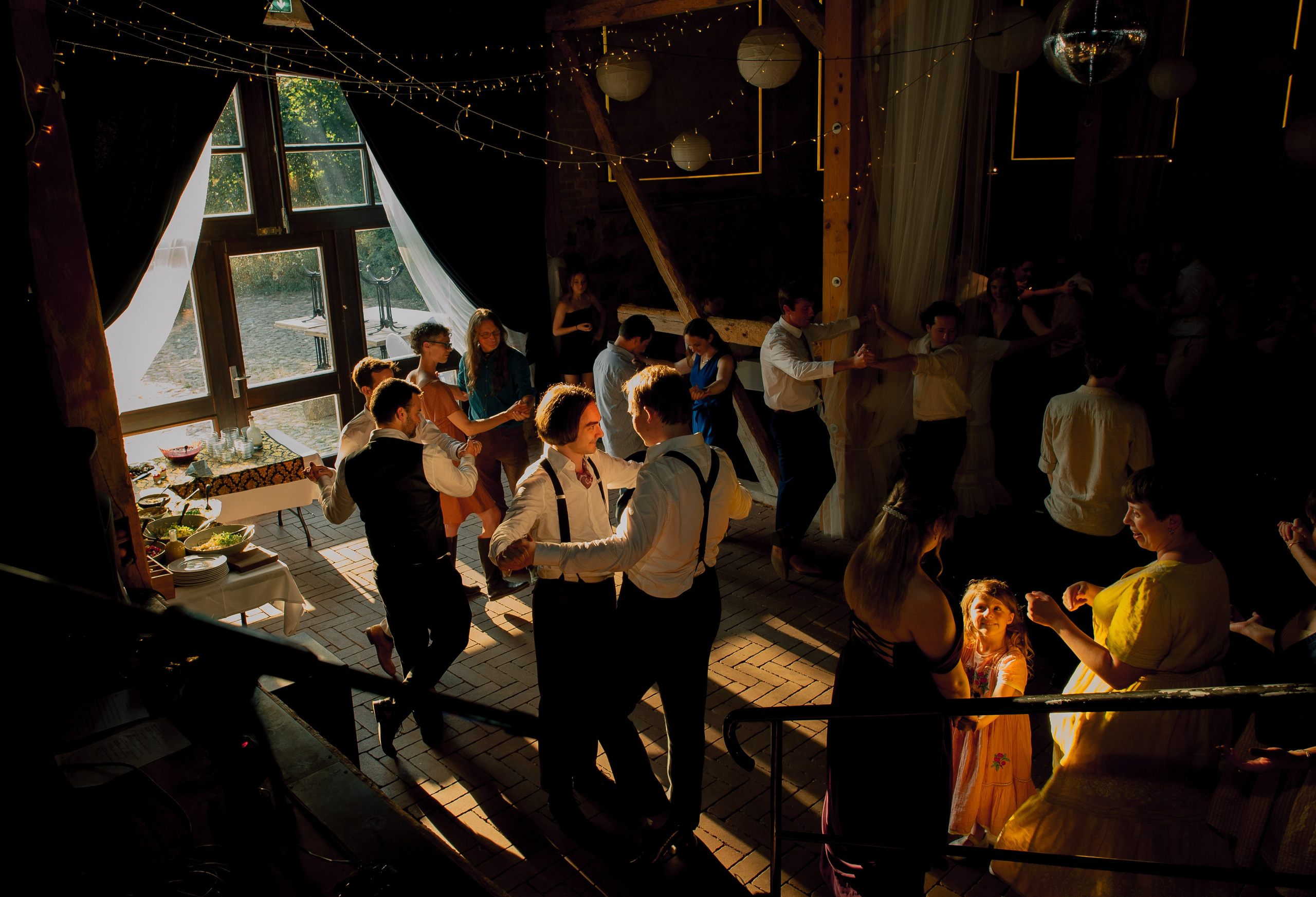 A Celtic wedding. Elegant Wedding Photography