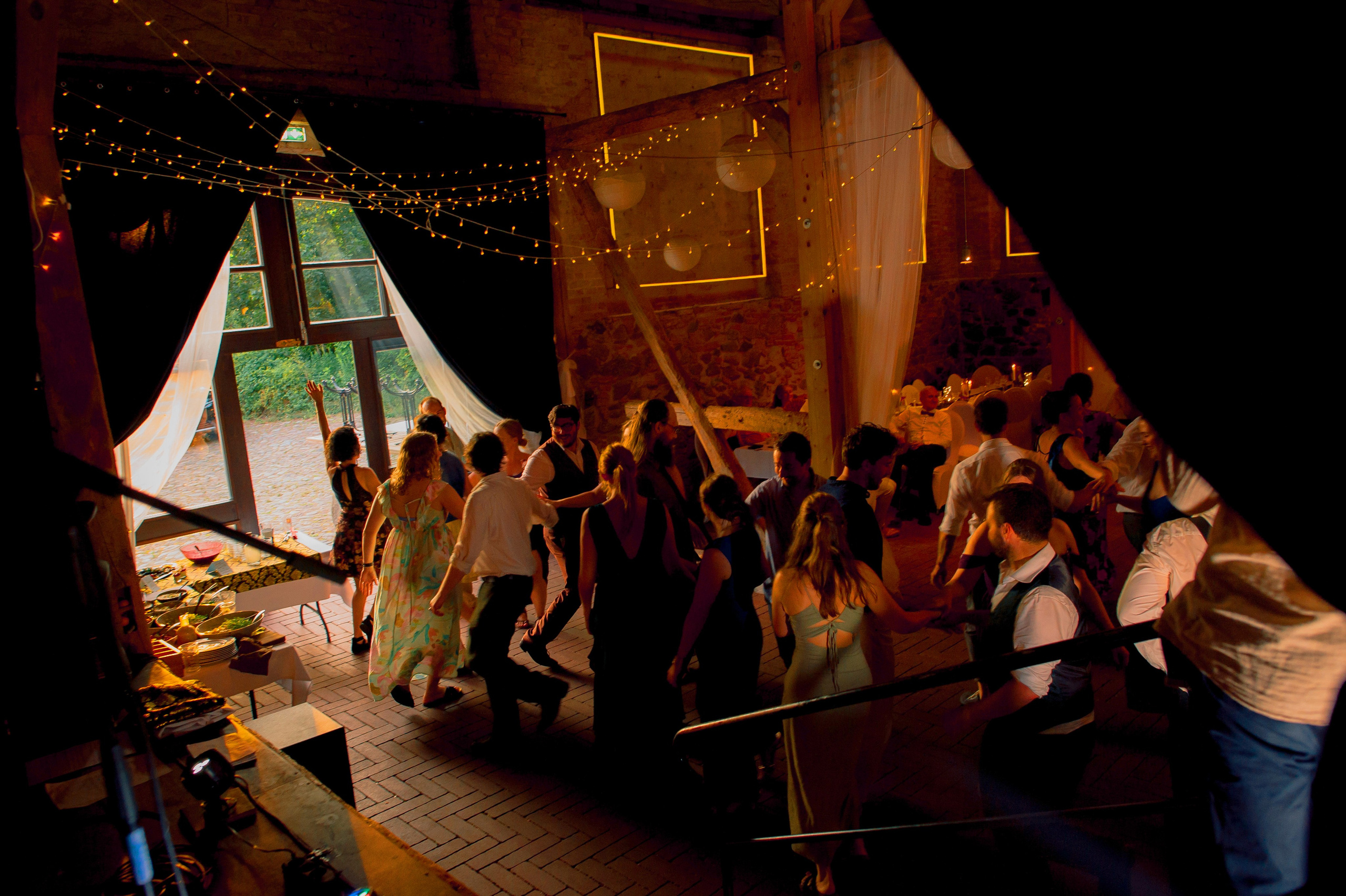 A Celtic wedding. Elegant Wedding Photography